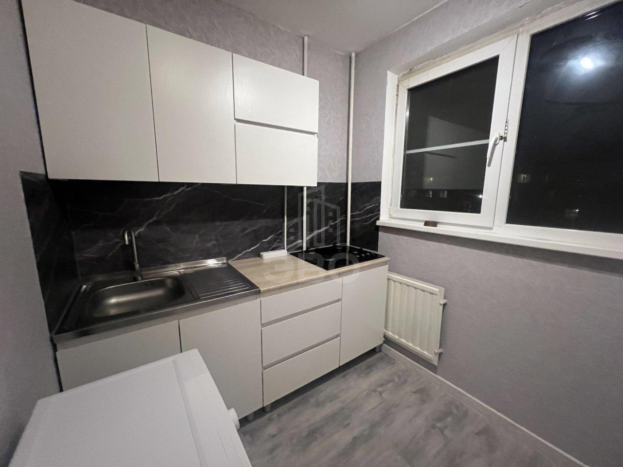 трехкомнатная квартира в Санкт-Петербурге по адресу: Демьяна Бедного ул., 30, к 1