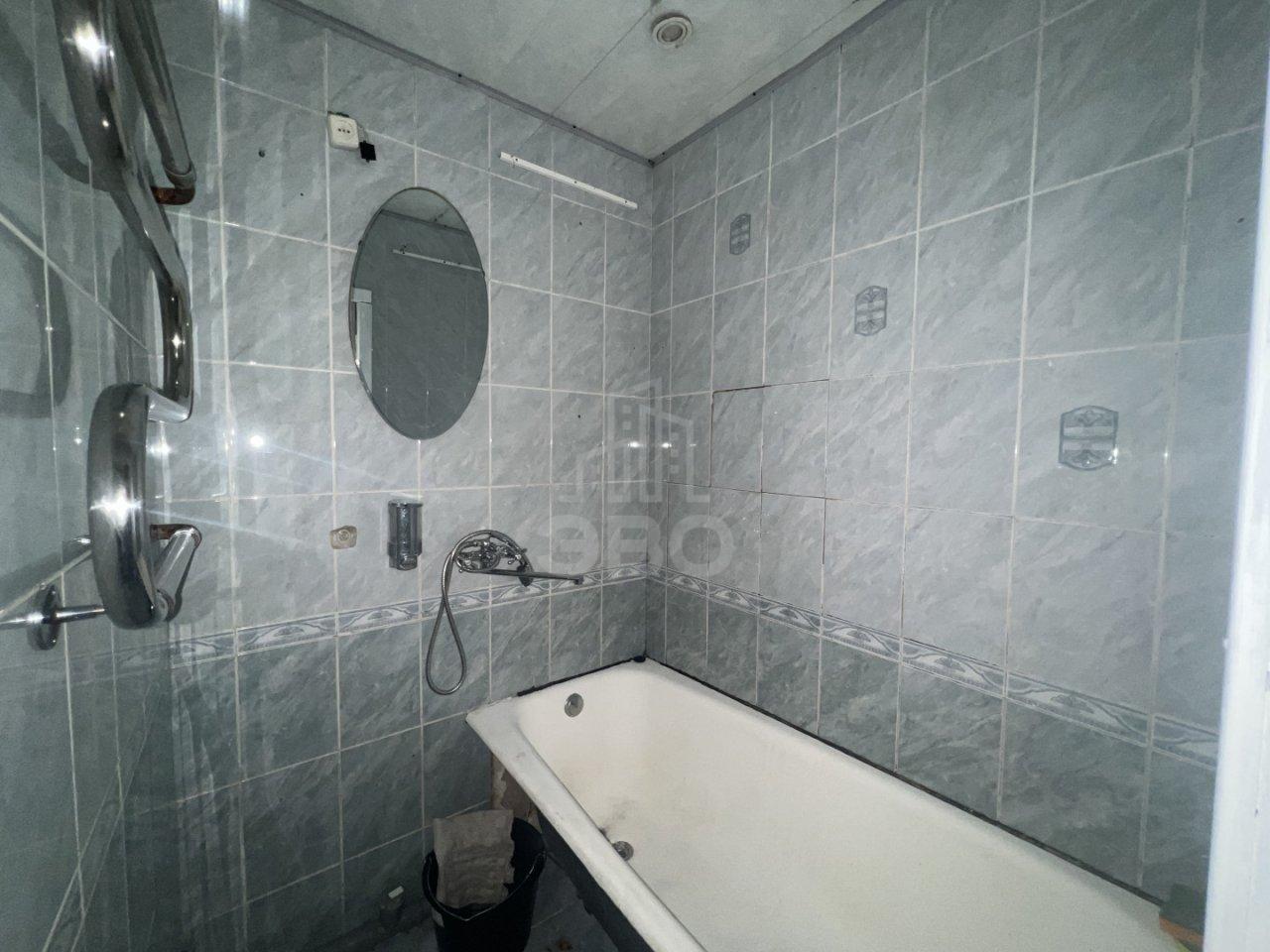 трехкомнатная квартира в Санкт-Петербурге по адресу: Демьяна Бедного ул., 30, к 1