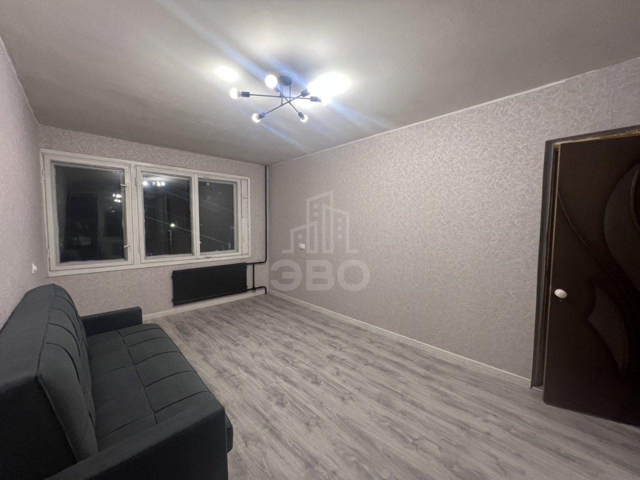 трехкомнатная квартира в Санкт-Петербурге по адресу: Демьяна Бедного ул., 30, к 1