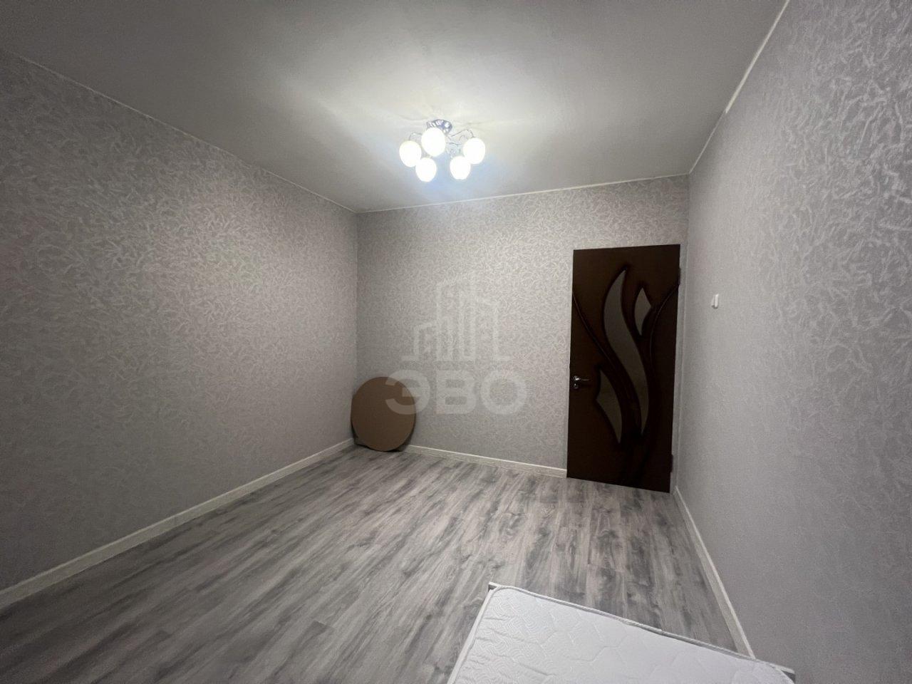 трехкомнатная квартира в Санкт-Петербурге по адресу: Демьяна Бедного ул., 30, к 1