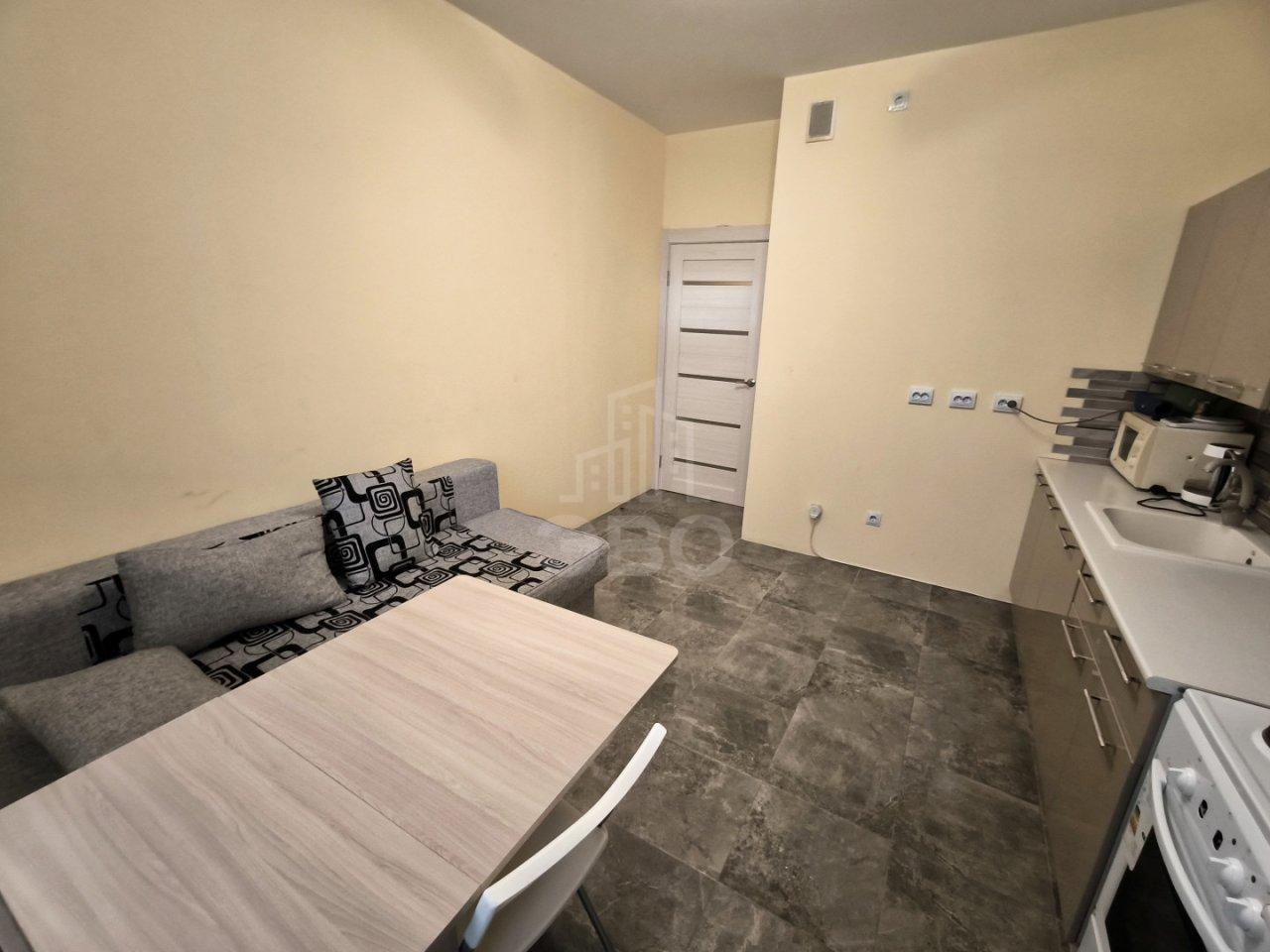 однокомнатная квартира в Санкт-Петербурге по адресу: Школьная ул., 17, строение 1