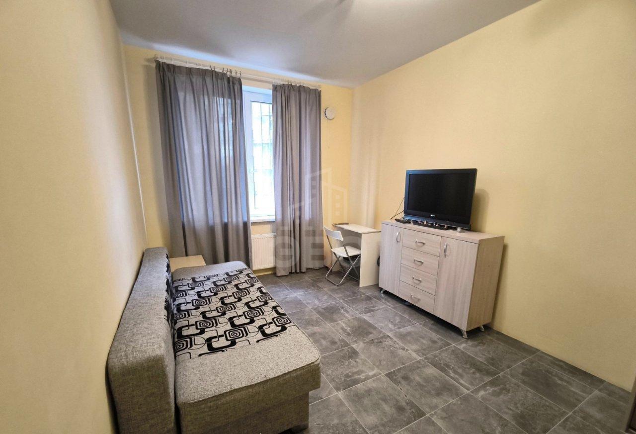 однокомнатная квартира в Санкт-Петербурге по адресу: Школьная ул., 17, строение 1