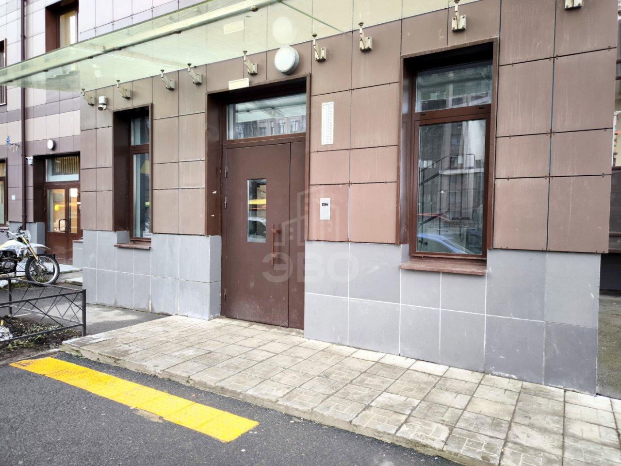 однокомнатная квартира в Санкт-Петербурге по адресу: Школьная ул., 17, строение 1