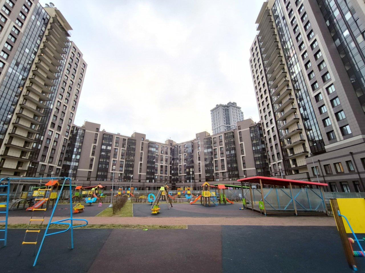 однокомнатная квартира в Санкт-Петербурге по адресу: Школьная ул., 17, строение 1