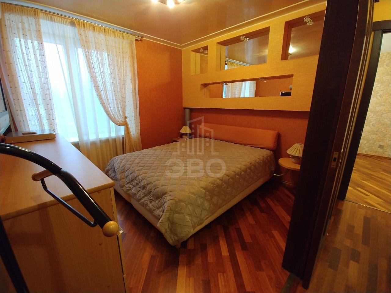 трехкомнатная квартира в Санкт-Петербурге по адресу: Разводная ул., 10