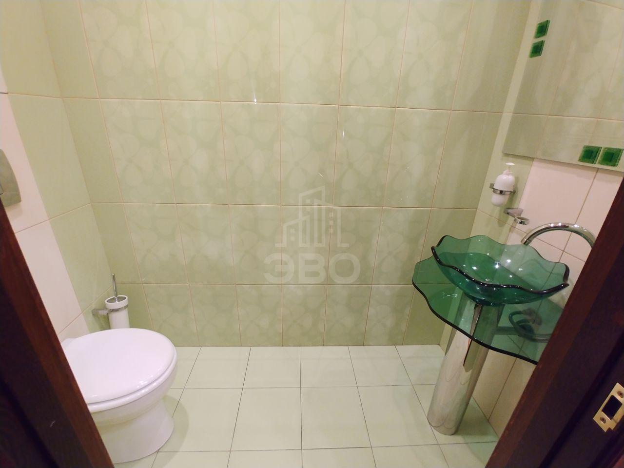 трехкомнатная квартира в Санкт-Петербурге по адресу: Разводная ул., 10