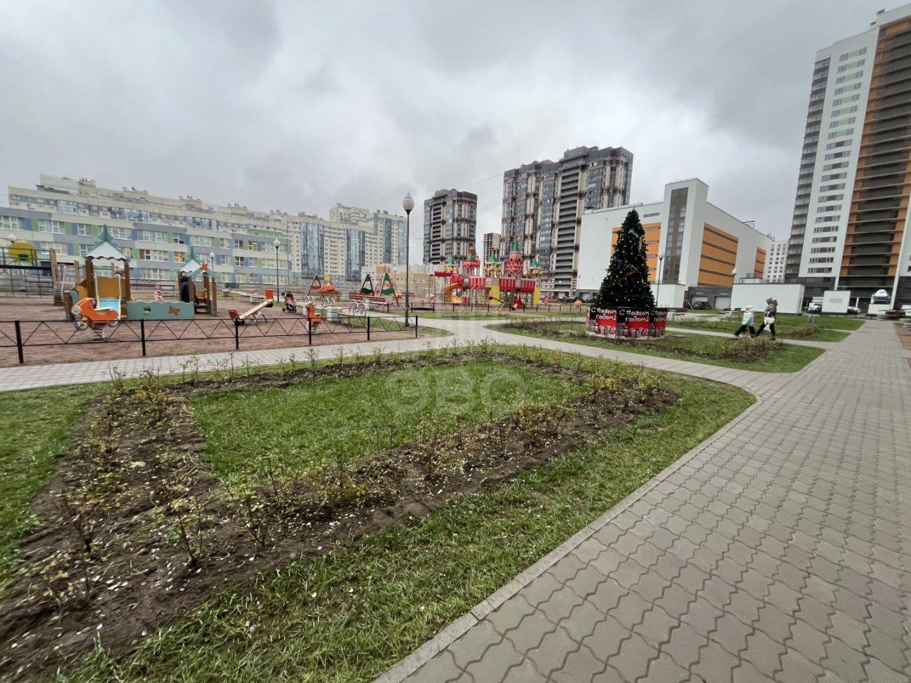 трехкомнатная квартира в Санкт-Петербурге по адресу: Ленинский проспект, 68