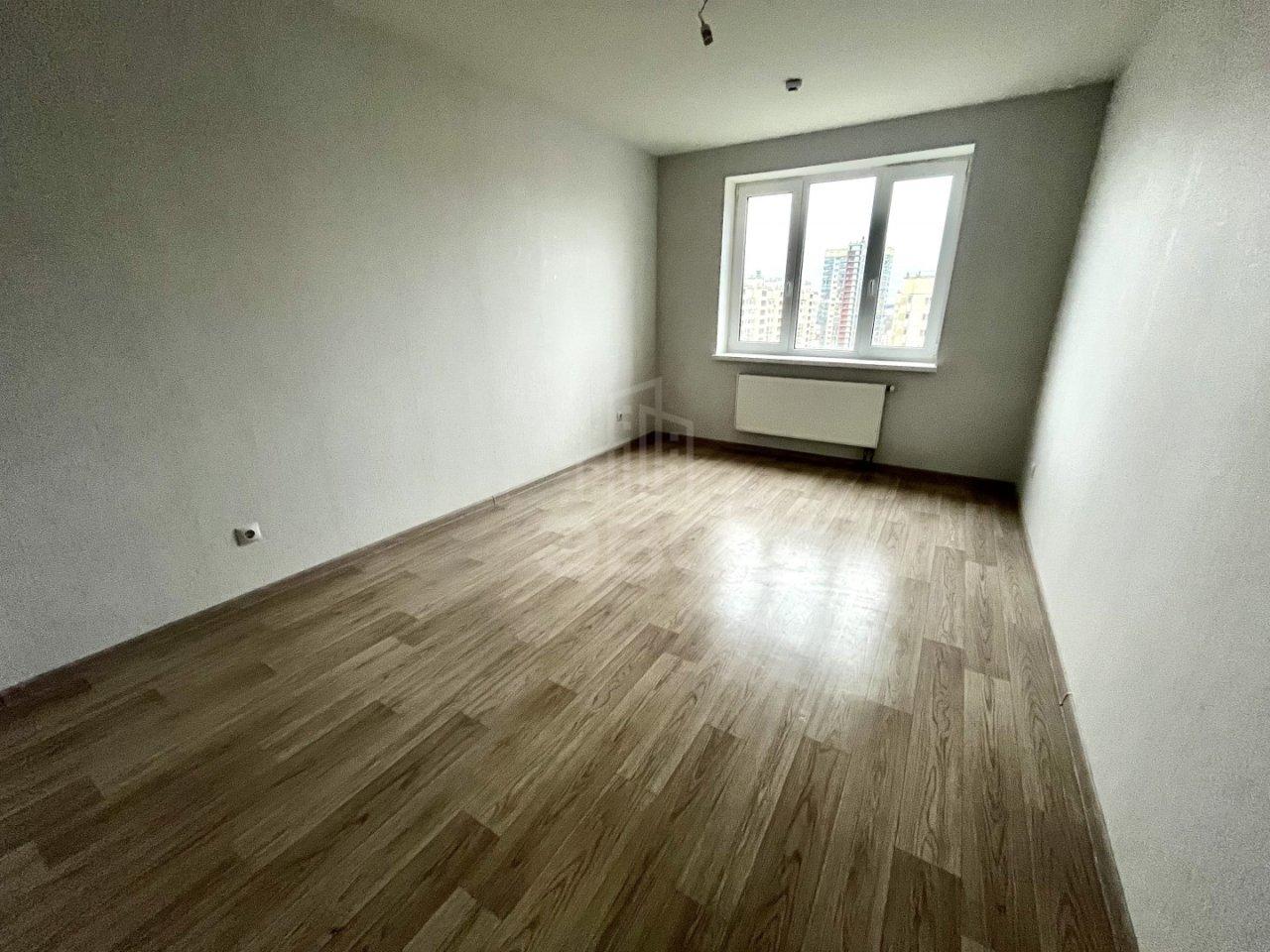 трехкомнатная квартира в Санкт-Петербурге по адресу: Ленинский проспект, 68