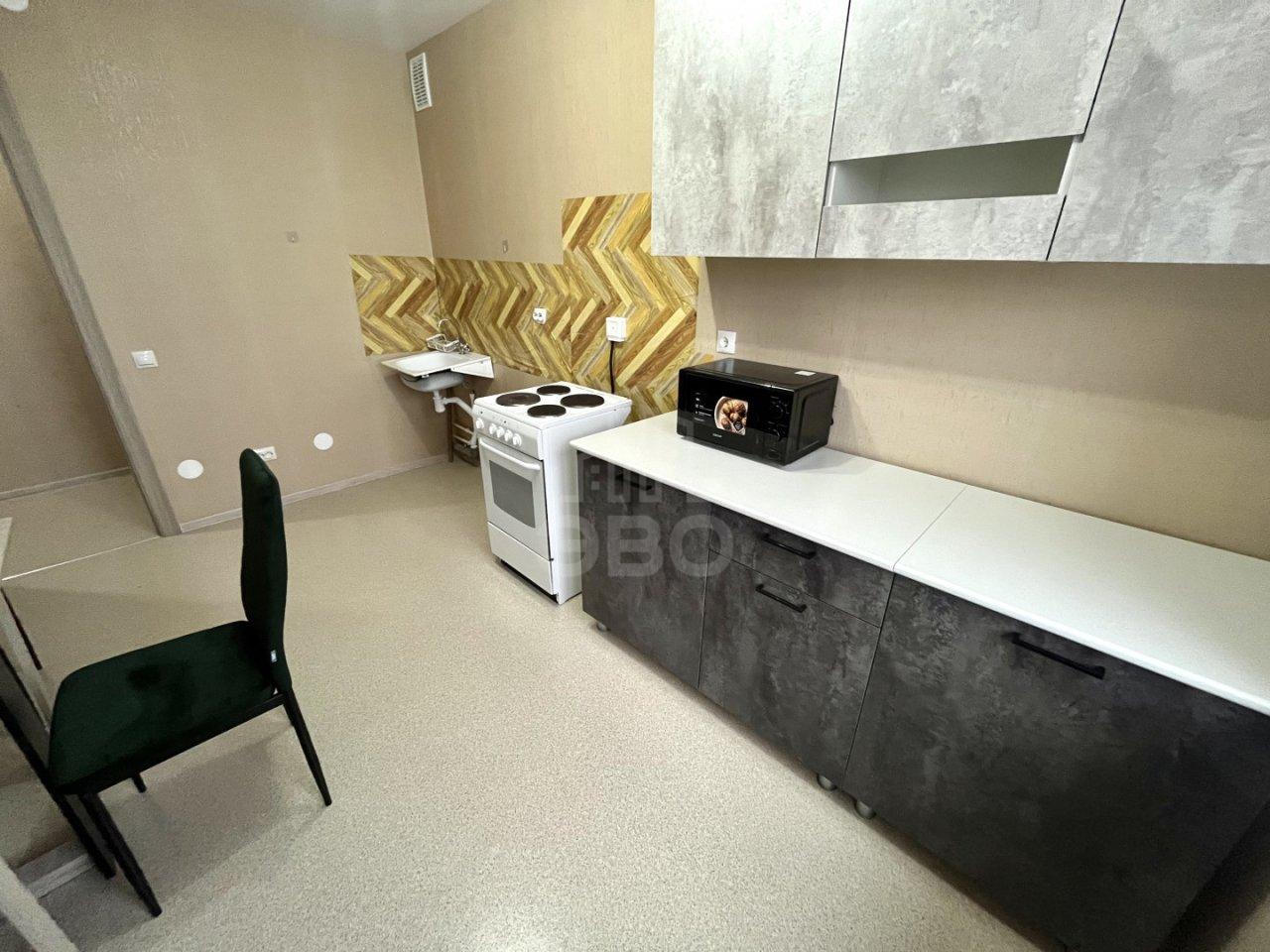 трехкомнатная квартира в Санкт-Петербурге по адресу: Ленинский проспект, 68