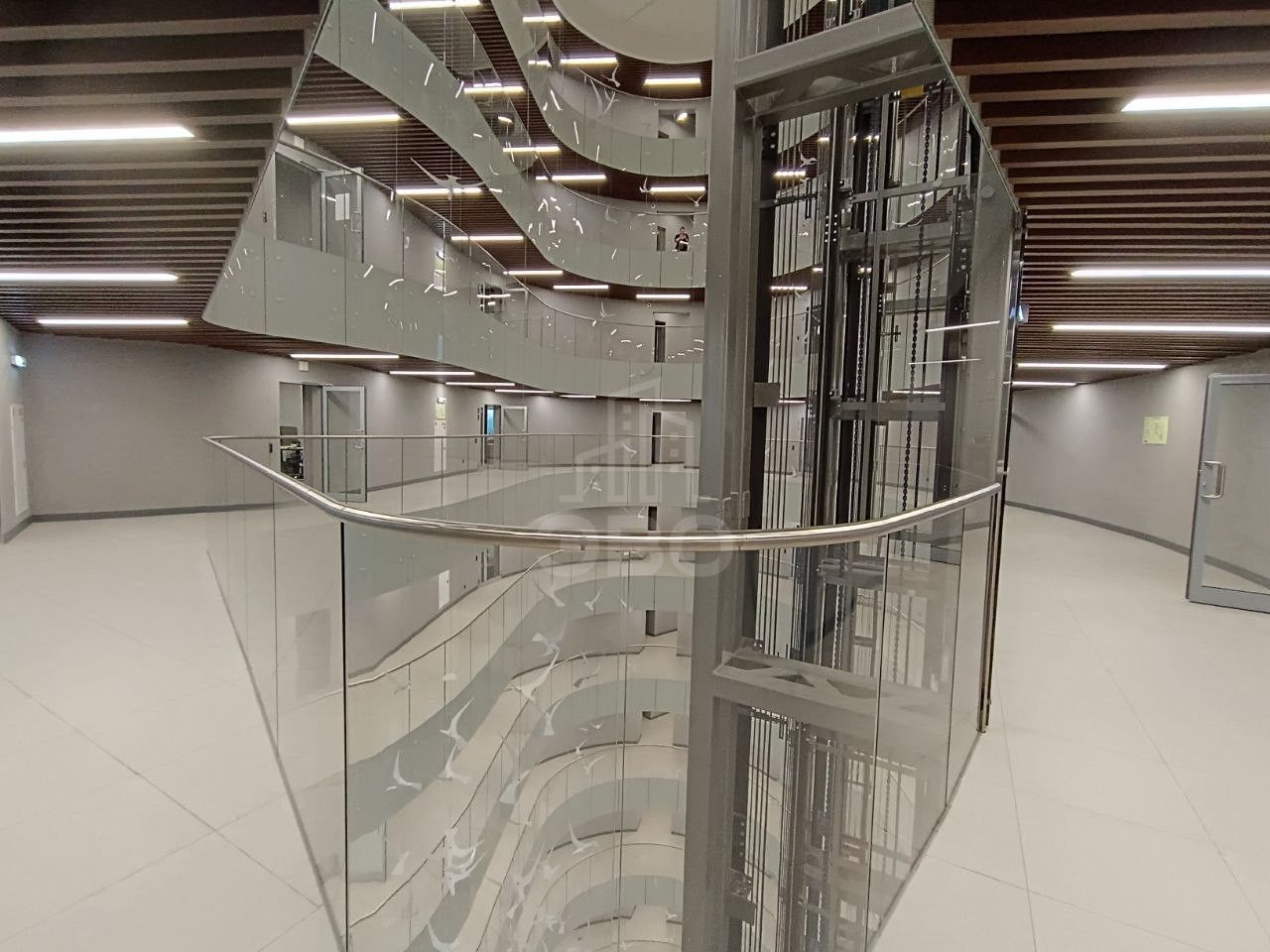 коммерция в Санкт-Петербург по адресу: Зольная ул., 15