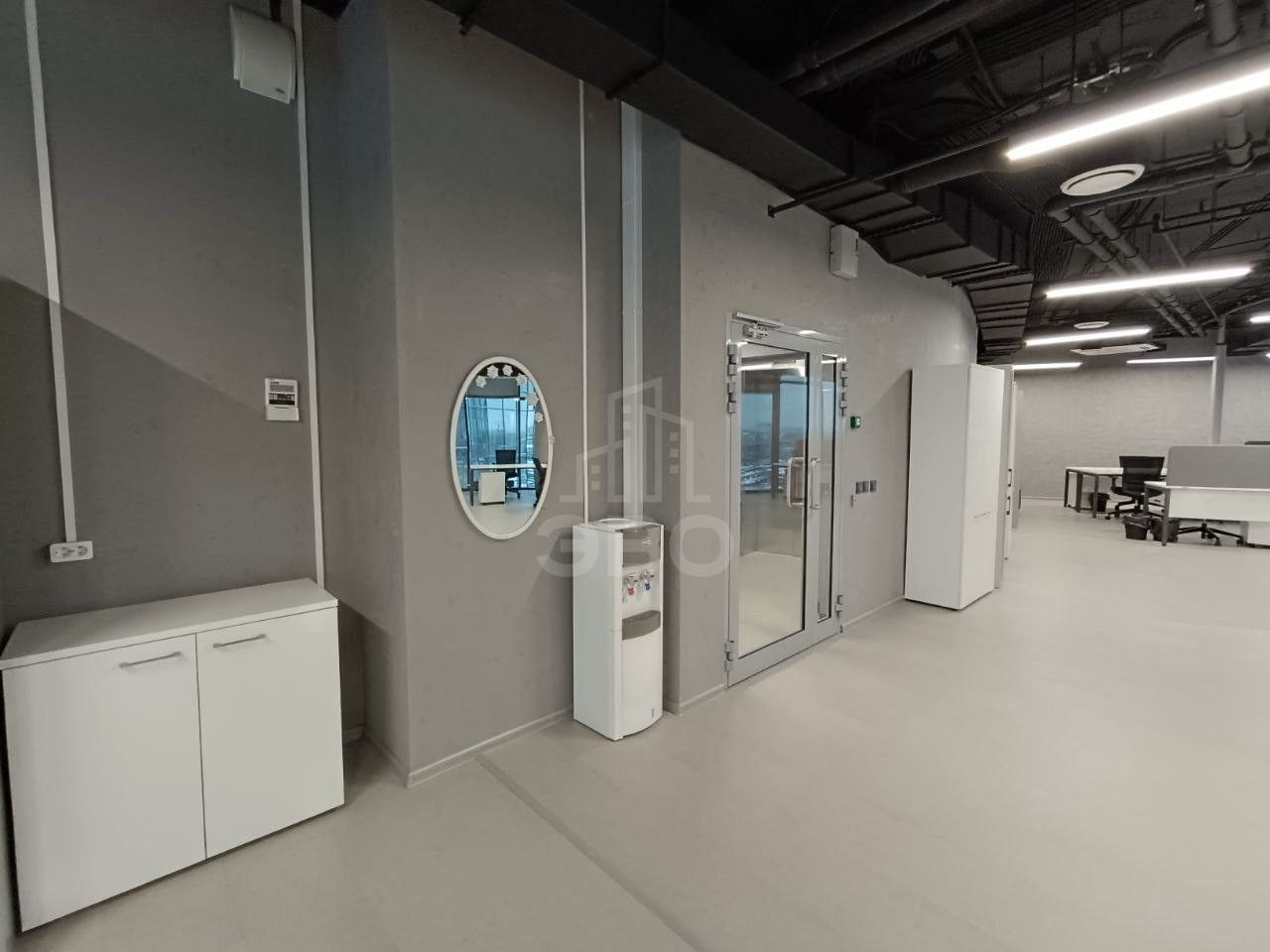 коммерция в Санкт-Петербург по адресу: Зольная ул., 15