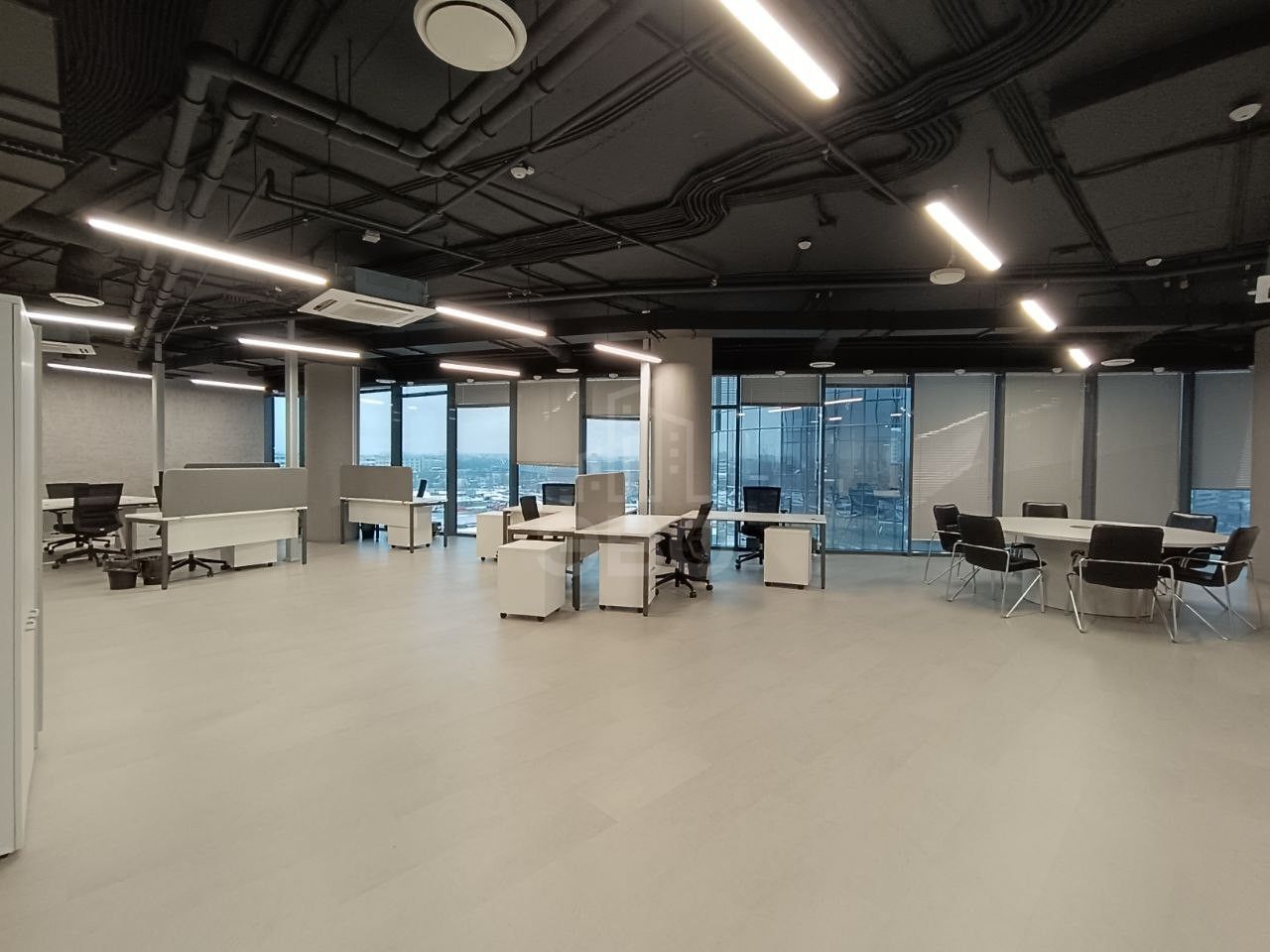 коммерция в Санкт-Петербург по адресу: Зольная ул., 15