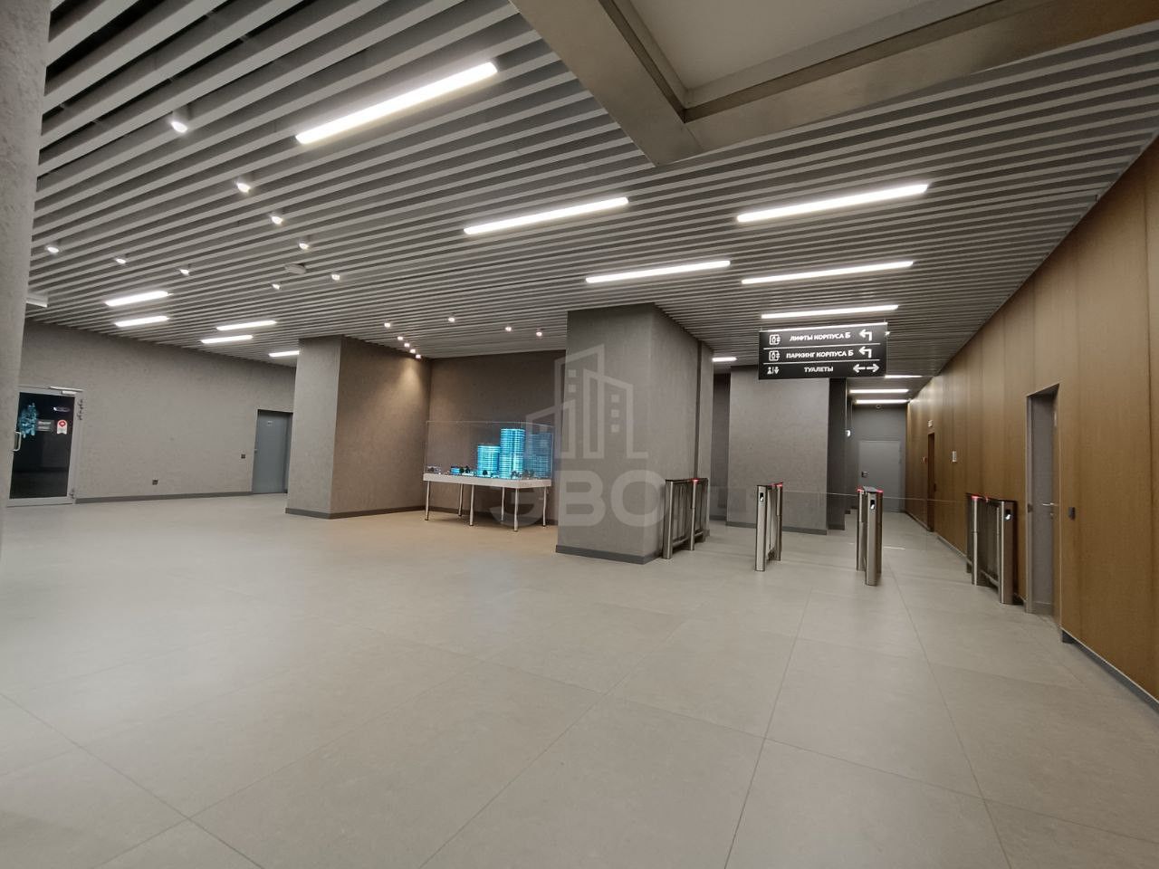 коммерция в Санкт-Петербург по адресу: Зольная ул., 15