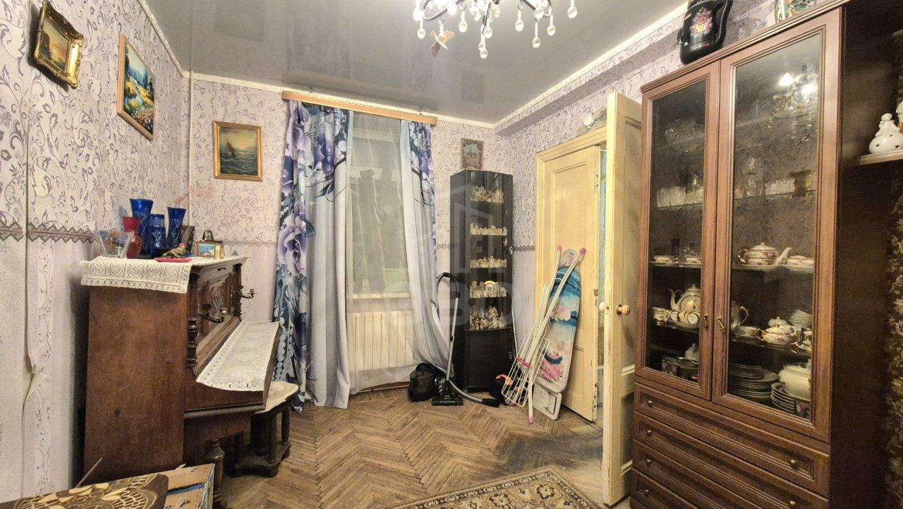 трехкомнатная квартира в Санкт-Петербурге по адресу: Оборонная ул., 20/18, литера А