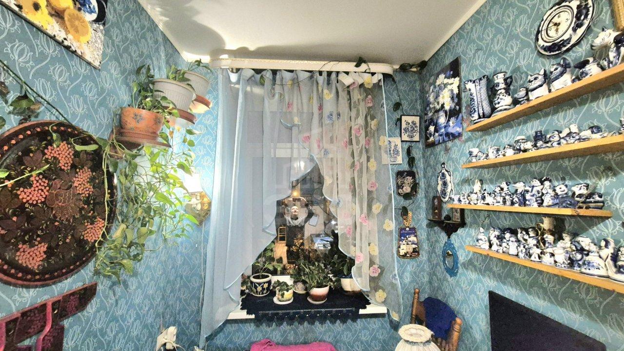 трехкомнатная квартира в Санкт-Петербурге по адресу: Оборонная ул., 20/18, литера А