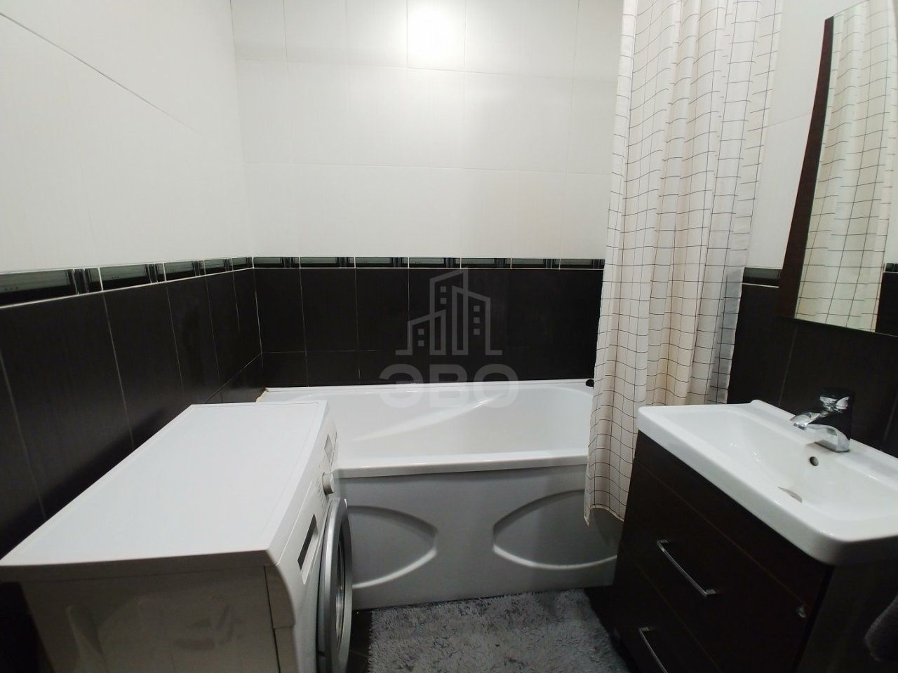 трехкомнатная квартира в Санкт-Петербург по адресу: Ленинский проспект, 91