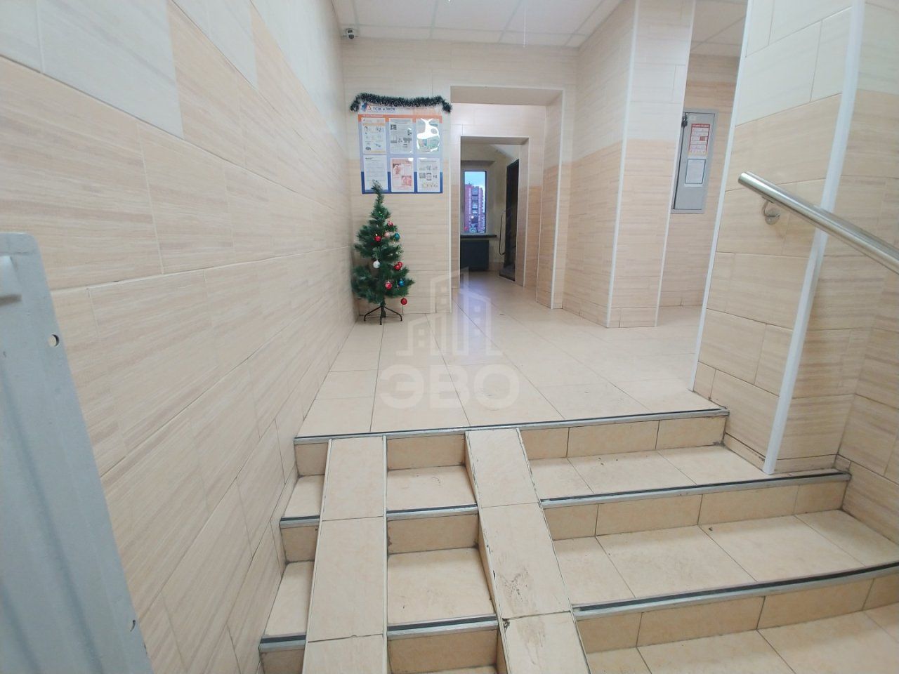 трехкомнатная квартира в Санкт-Петербург по адресу: Ленинский проспект, 91