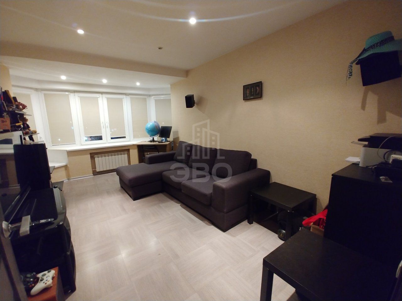 трехкомнатная квартира в Санкт-Петербург по адресу: Ленинский проспект, 91