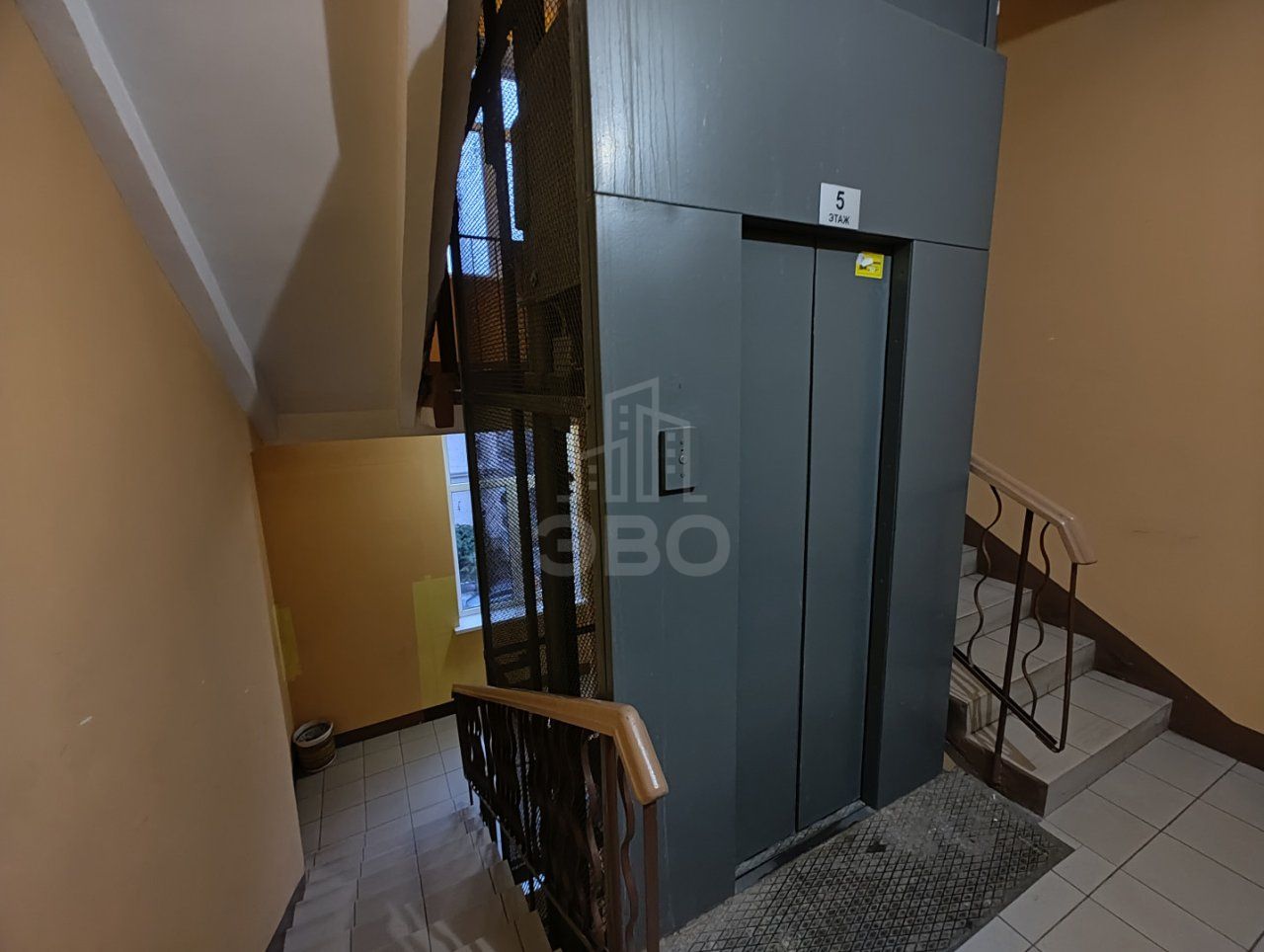 двухкомнатная квартира в Санкт-Петербург по адресу: Беринга ул., 10