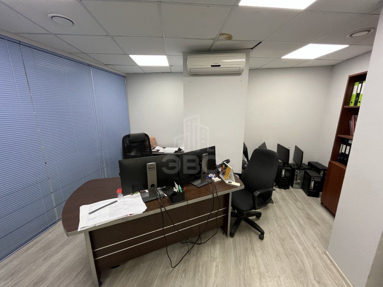 коммерция в Санкт-Петербург по адресу: Оптиков ул., 4