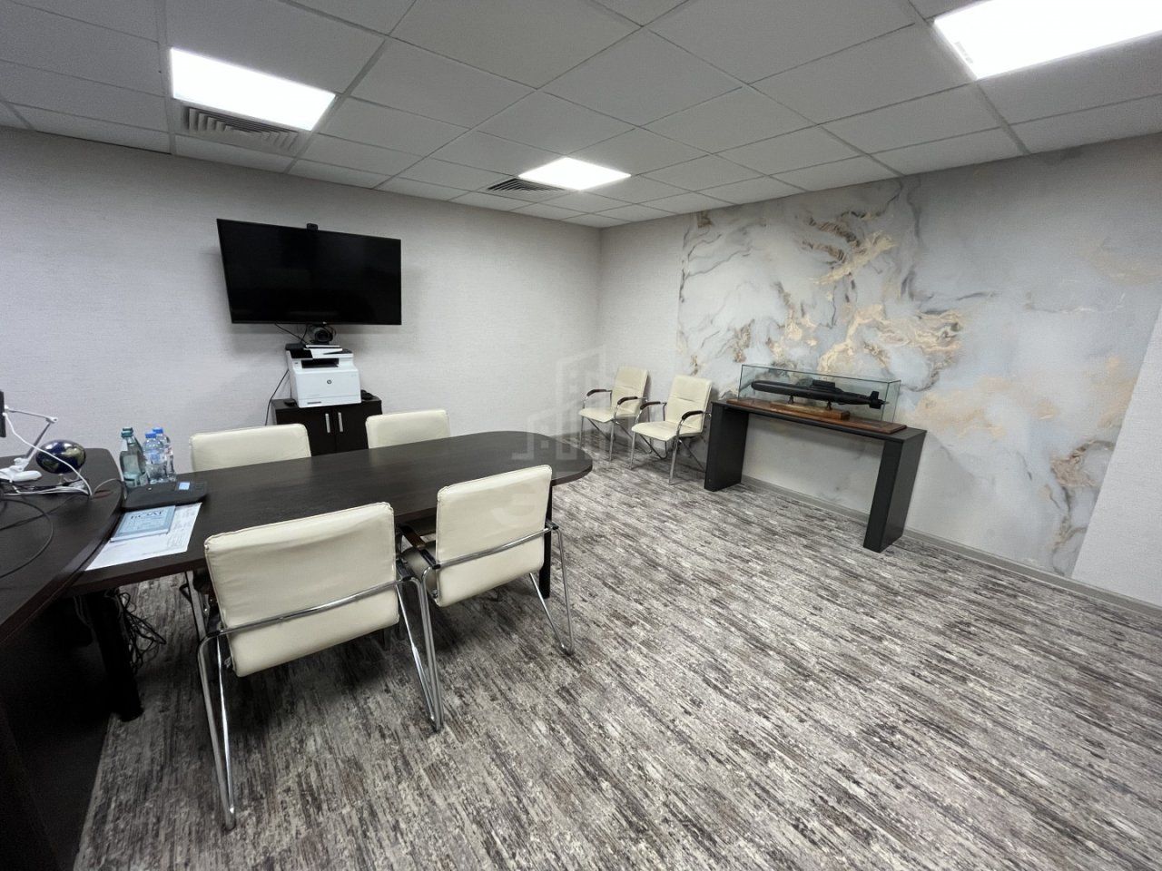 коммерция в Санкт-Петербург по адресу: Оптиков ул., 4