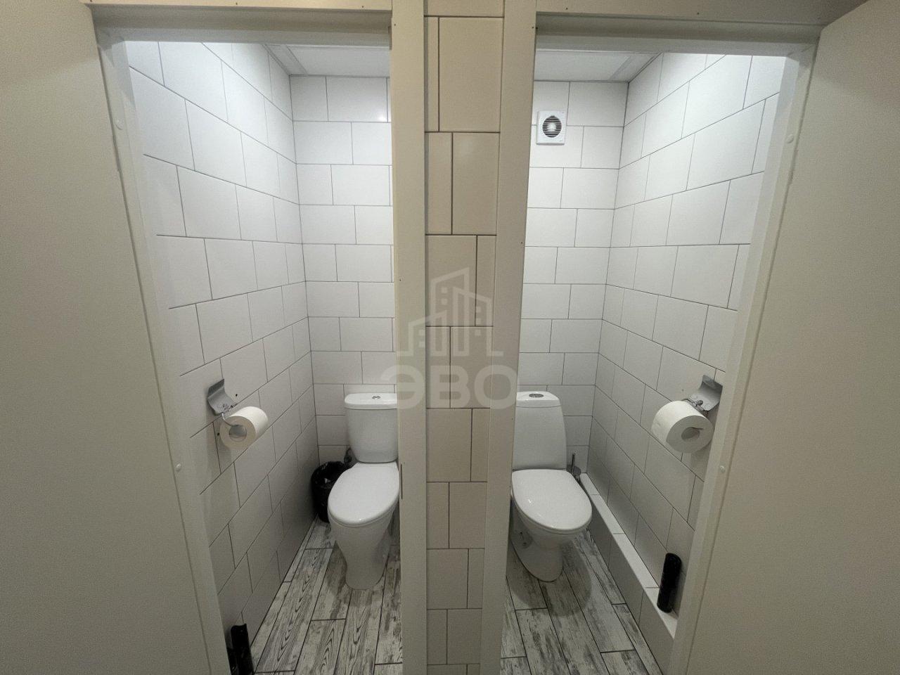 коммерция в Санкт-Петербурге по адресу: Оптиков ул., 4