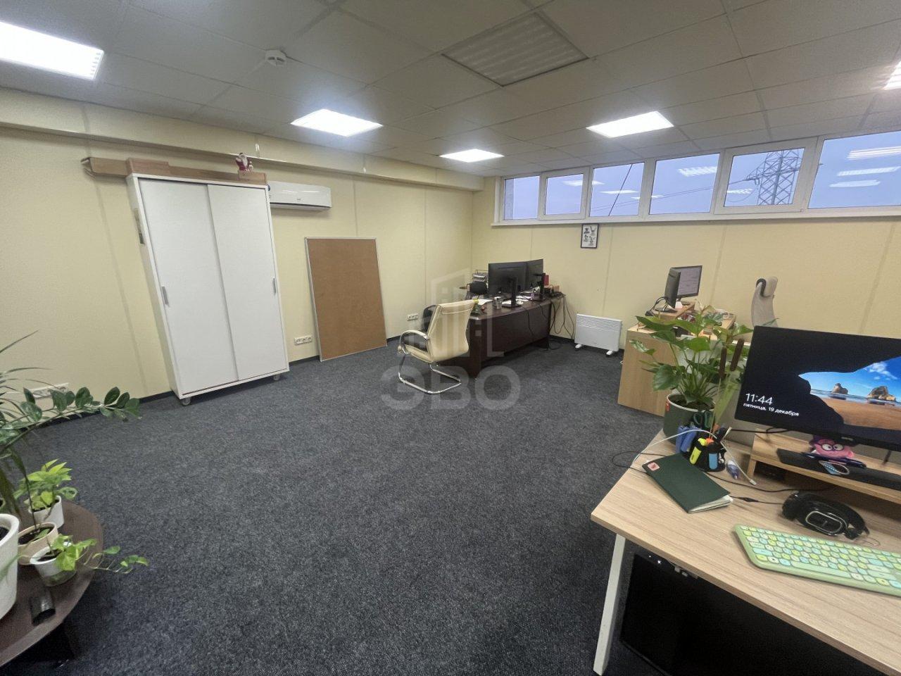 коммерция в Санкт-Петербурге по адресу: Оптиков ул., 4