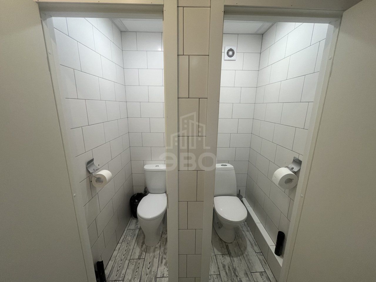 коммерция в Санкт-Петербург по адресу: Оптиков ул., 4