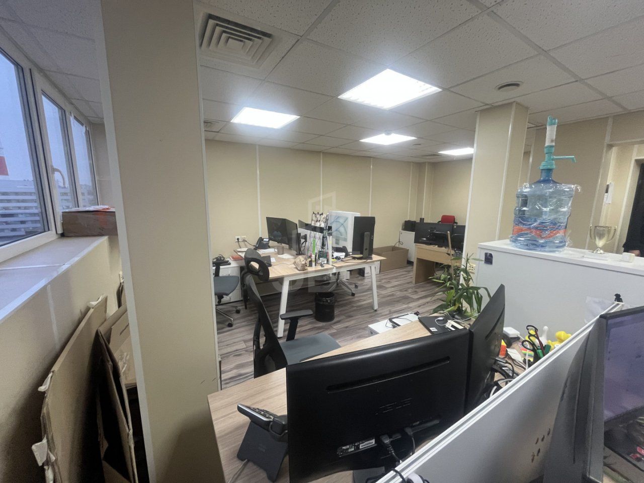 коммерция в Санкт-Петербург по адресу: Оптиков ул., 4