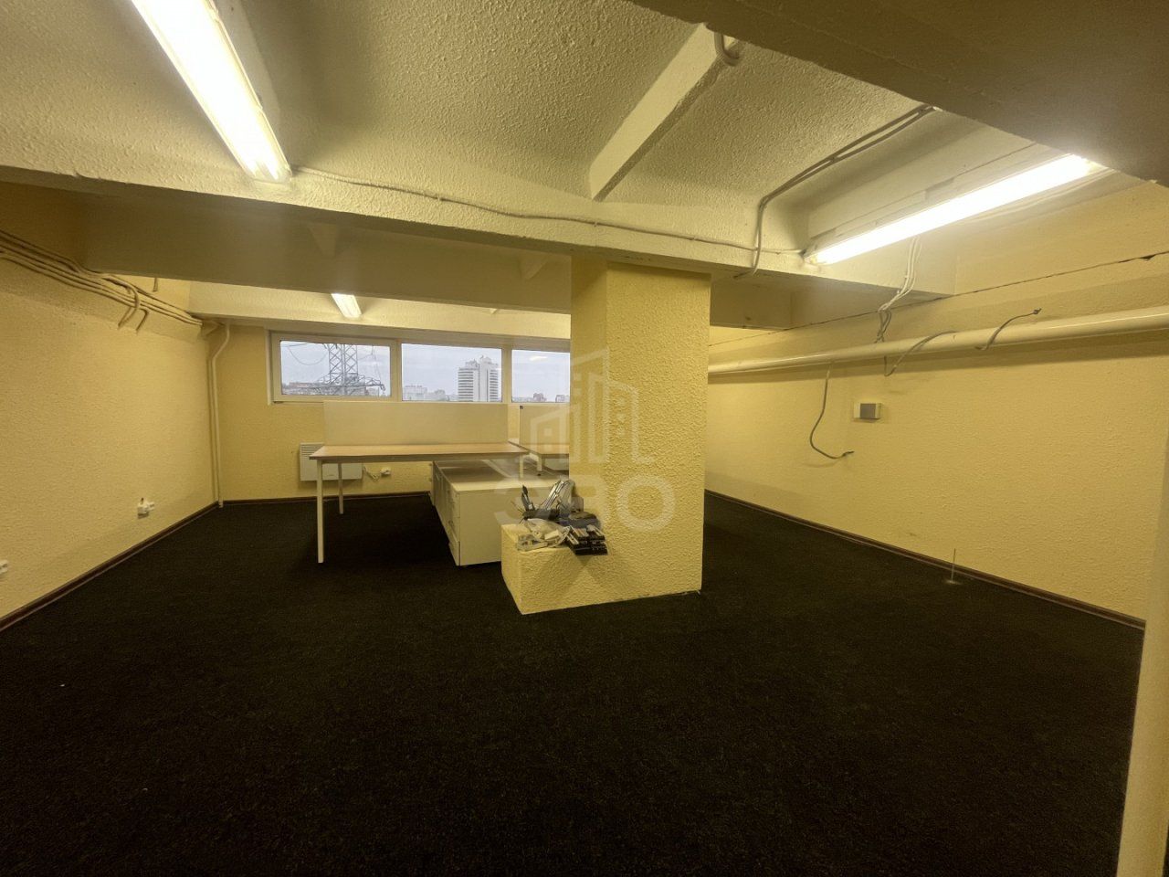 коммерция в Санкт-Петербург по адресу: Оптиков ул., 4