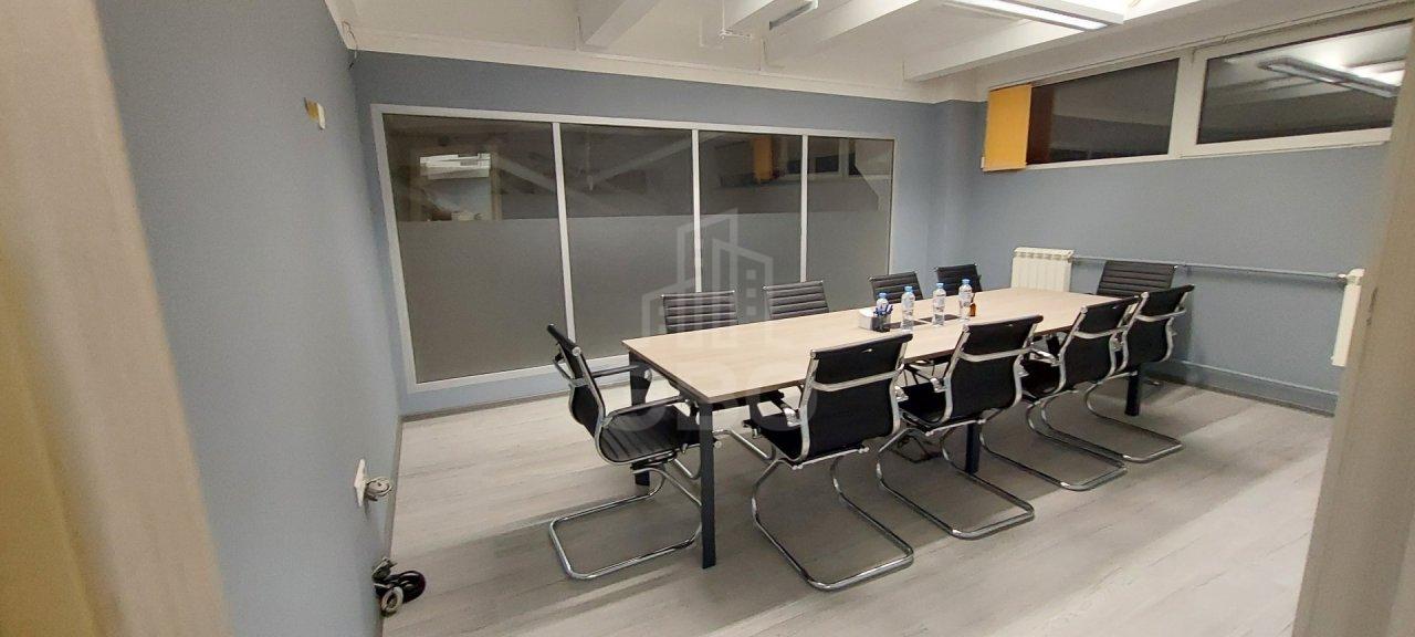 коммерция в Санкт-Петербурге по адресу: Оптиков ул., 4