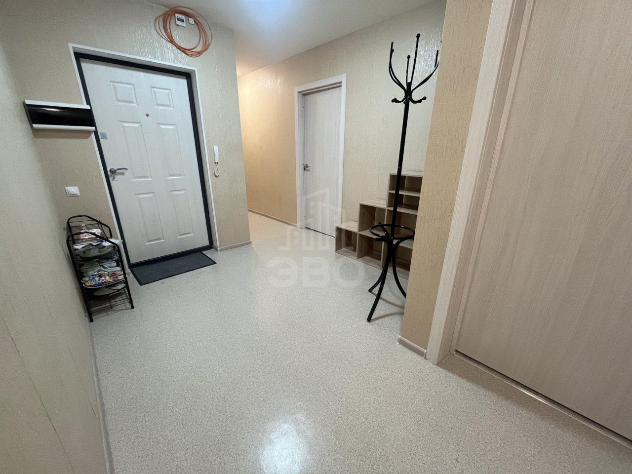 трехкомнатная квартира в Санкт-Петербурге по адресу: Ленинский проспект, 68