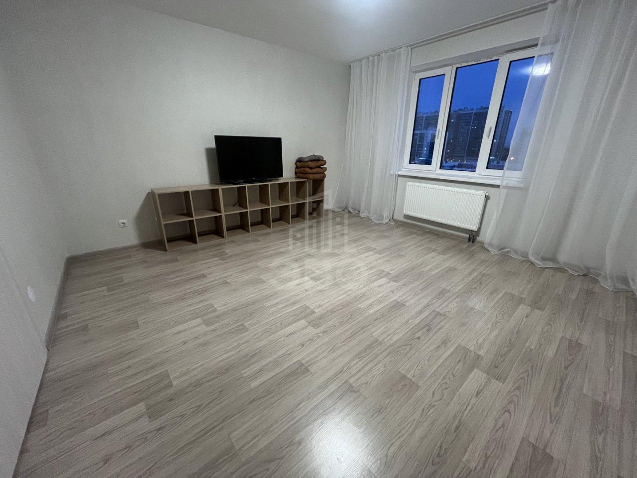 трехкомнатная квартира в Санкт-Петербурге по адресу: Ленинский проспект, 68