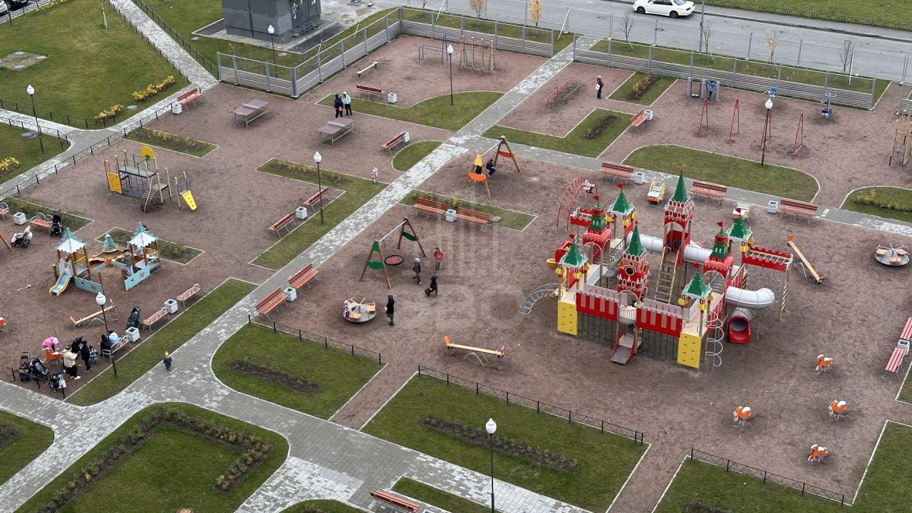 трехкомнатная квартира в Санкт-Петербурге по адресу: Ленинский проспект, 68