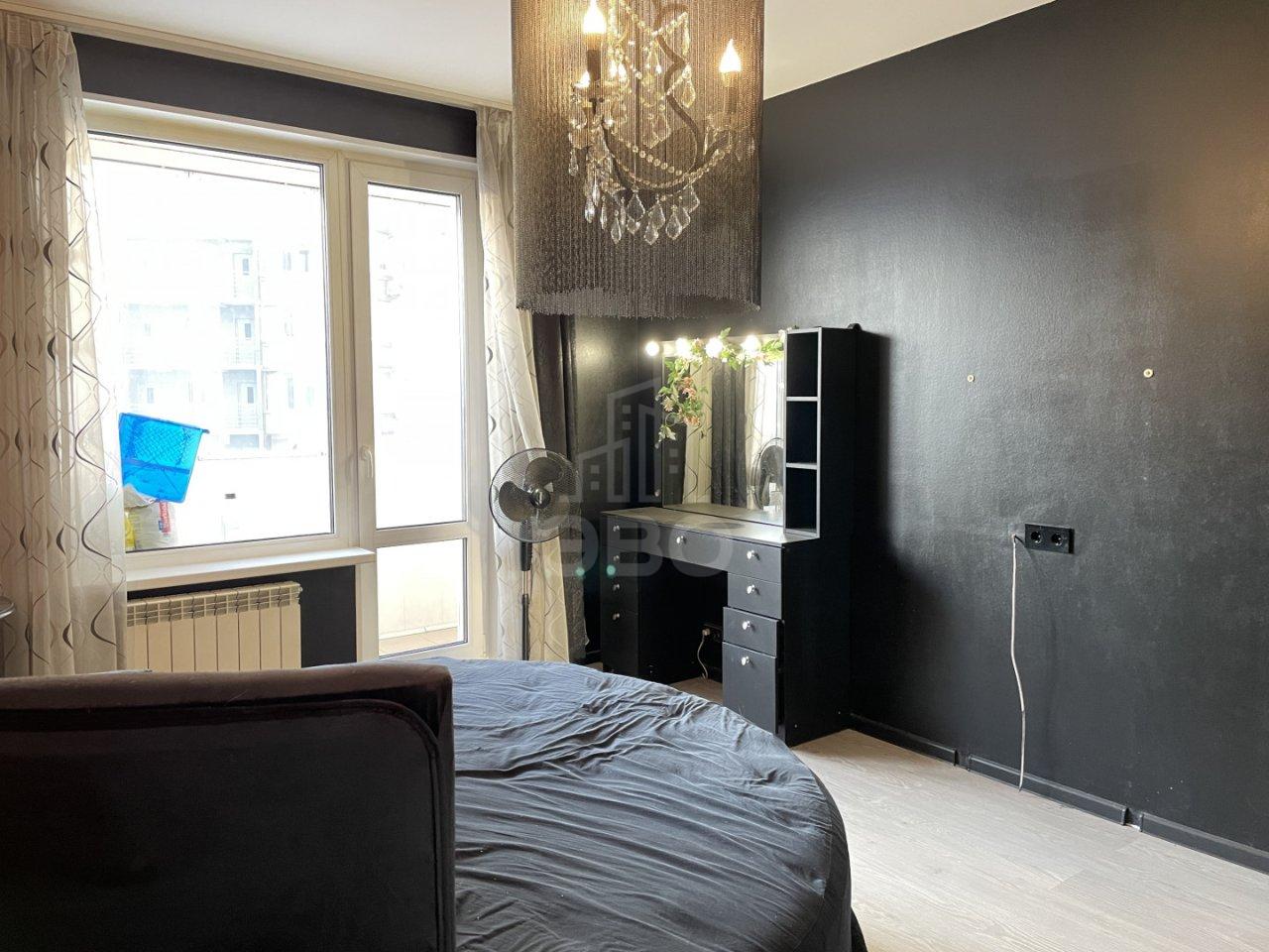 трехкомнатная квартира в Санкт-Петербурге по адресу: Одоевского ул., 28