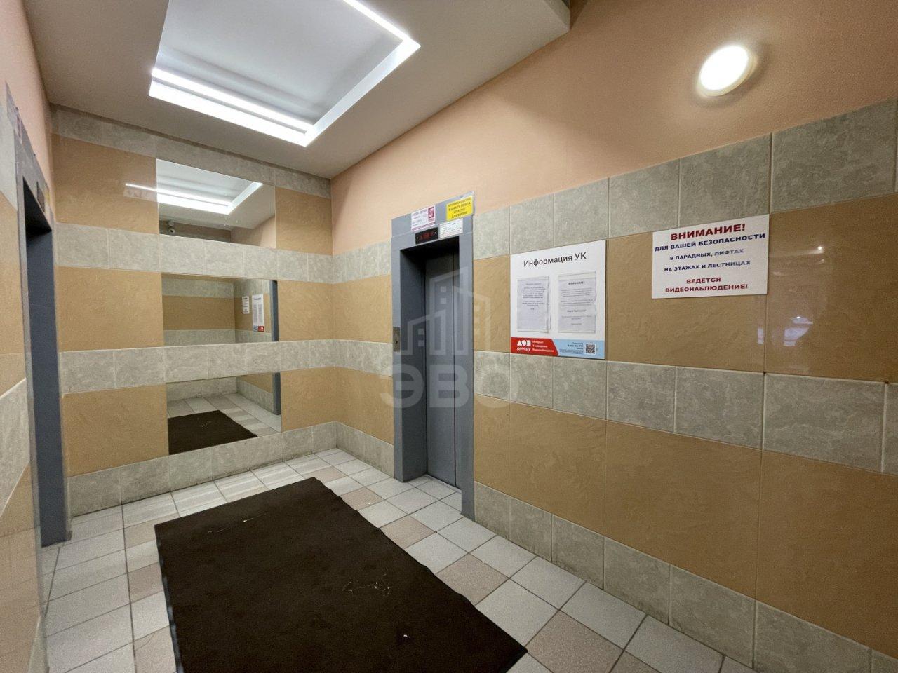 трехкомнатная квартира в Санкт-Петербурге по адресу: Одоевского ул., 28