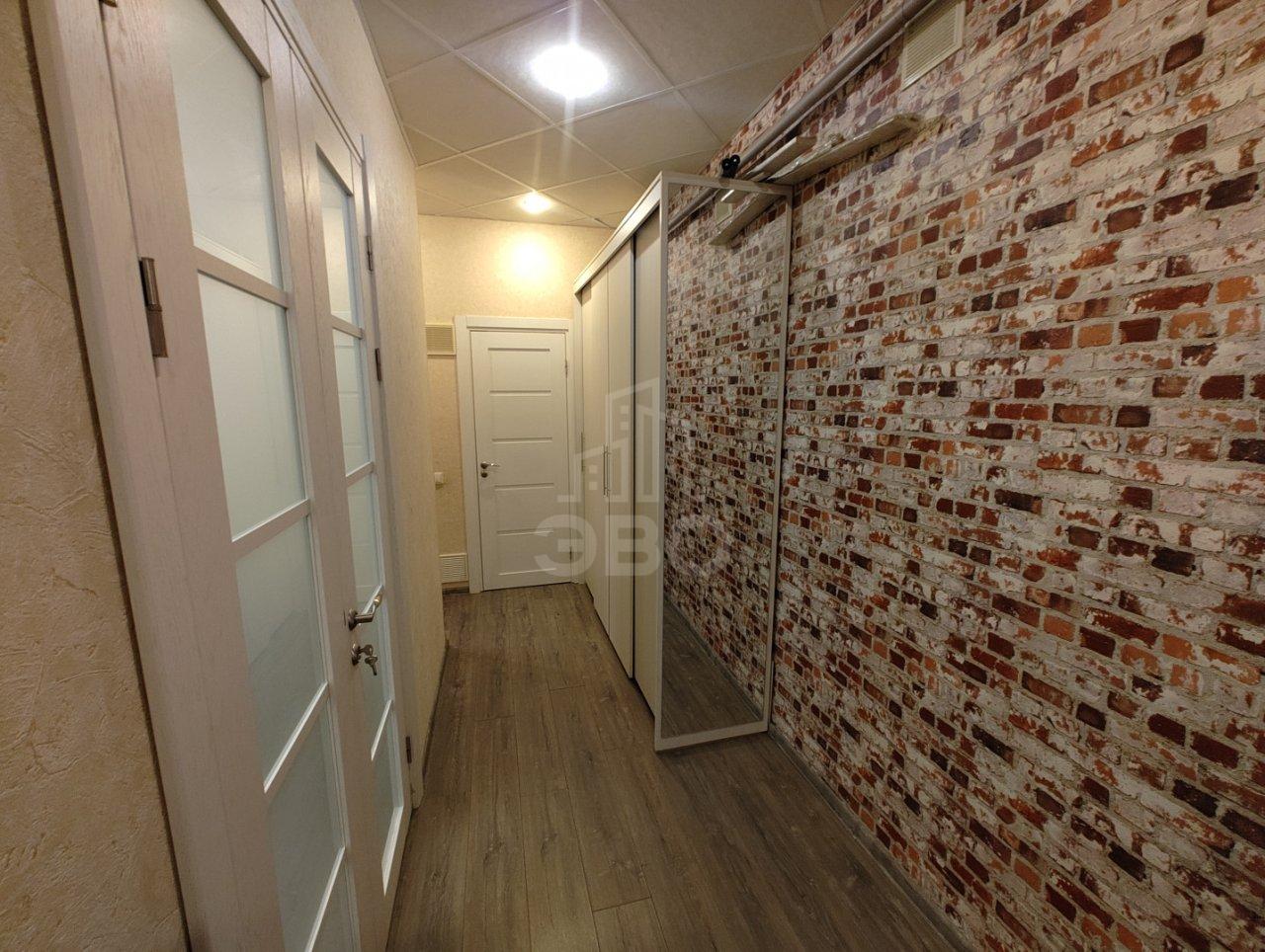 трехкомнатная квартира в Санкт-Петербурге по адресу: Большая Пушкарская ул., 54