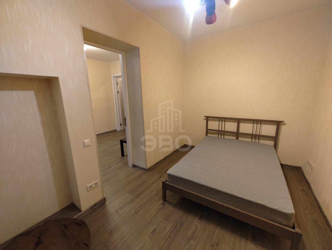 трехкомнатная квартира в Санкт-Петербурге по адресу: Большая Пушкарская ул., 54