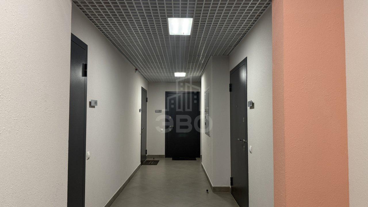 однокомнатная квартира в Санкт-Петербурге по адресу: Дыбенко ул., 5, к 1, строение 1