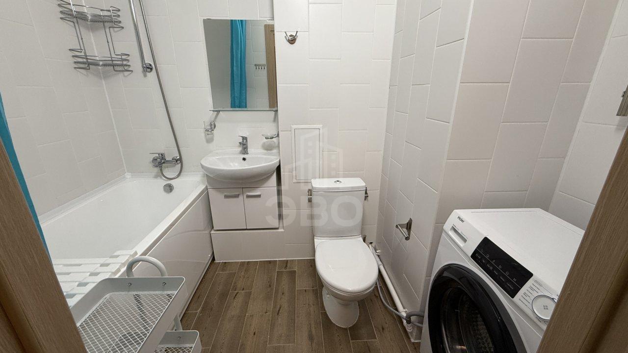 однокомнатная квартира в Санкт-Петербурге по адресу: Дыбенко ул., 5, к 1, строение 1