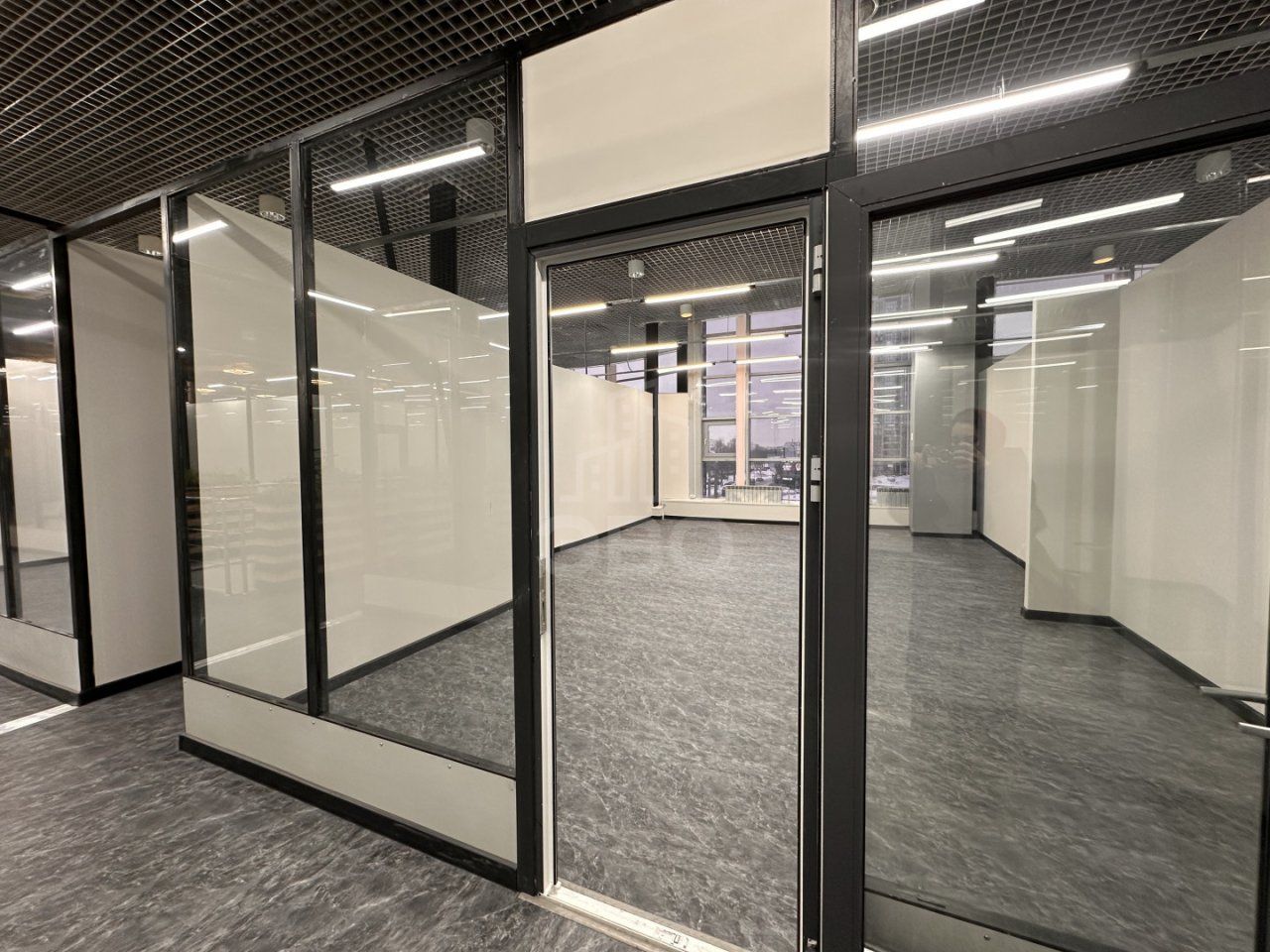 коммерция в Санкт-Петербург по адресу: Культуры проспект, 20