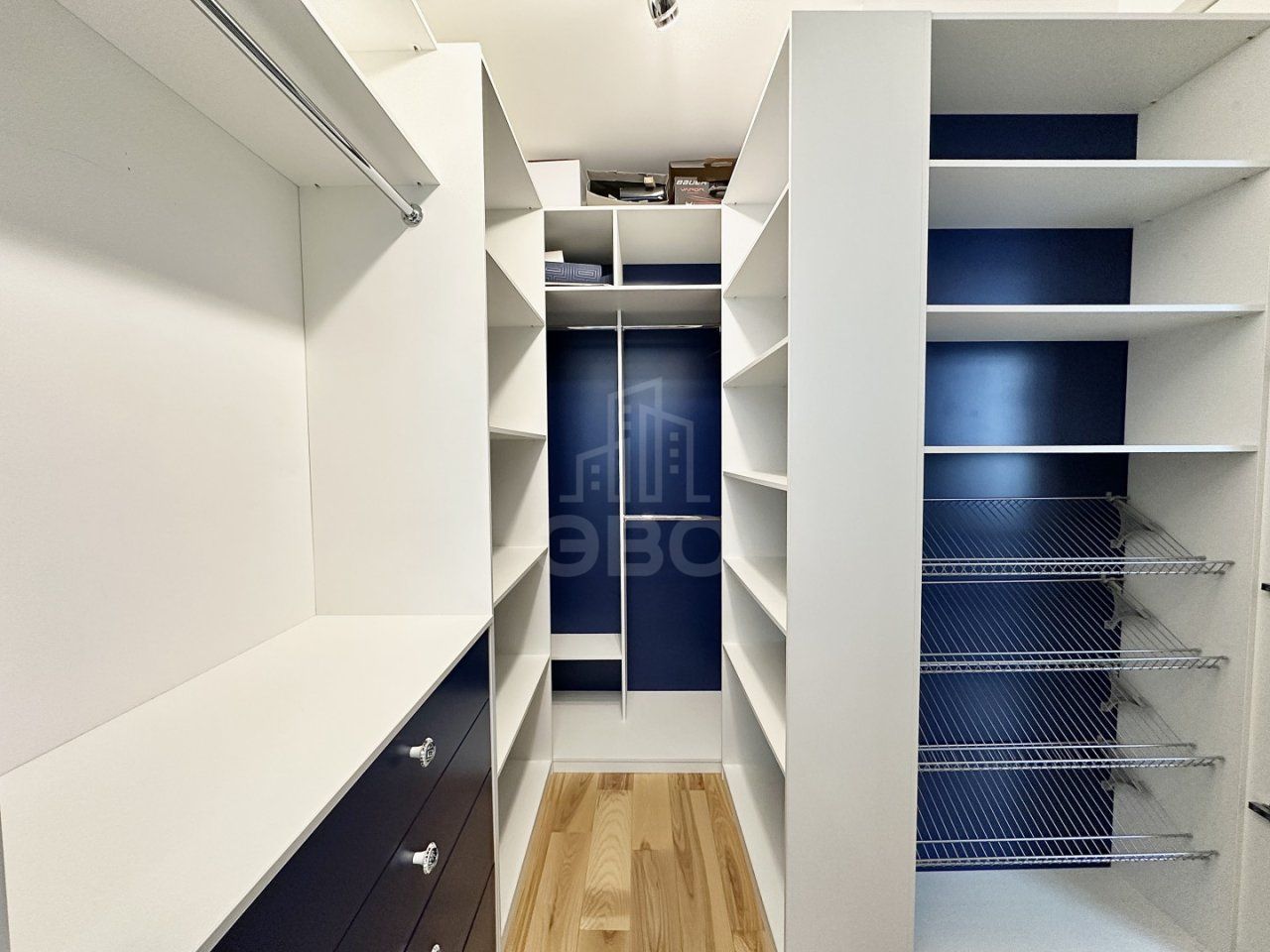 трехкомнатная квартира в Санкт-Петербург по адресу: Верности ул., 17