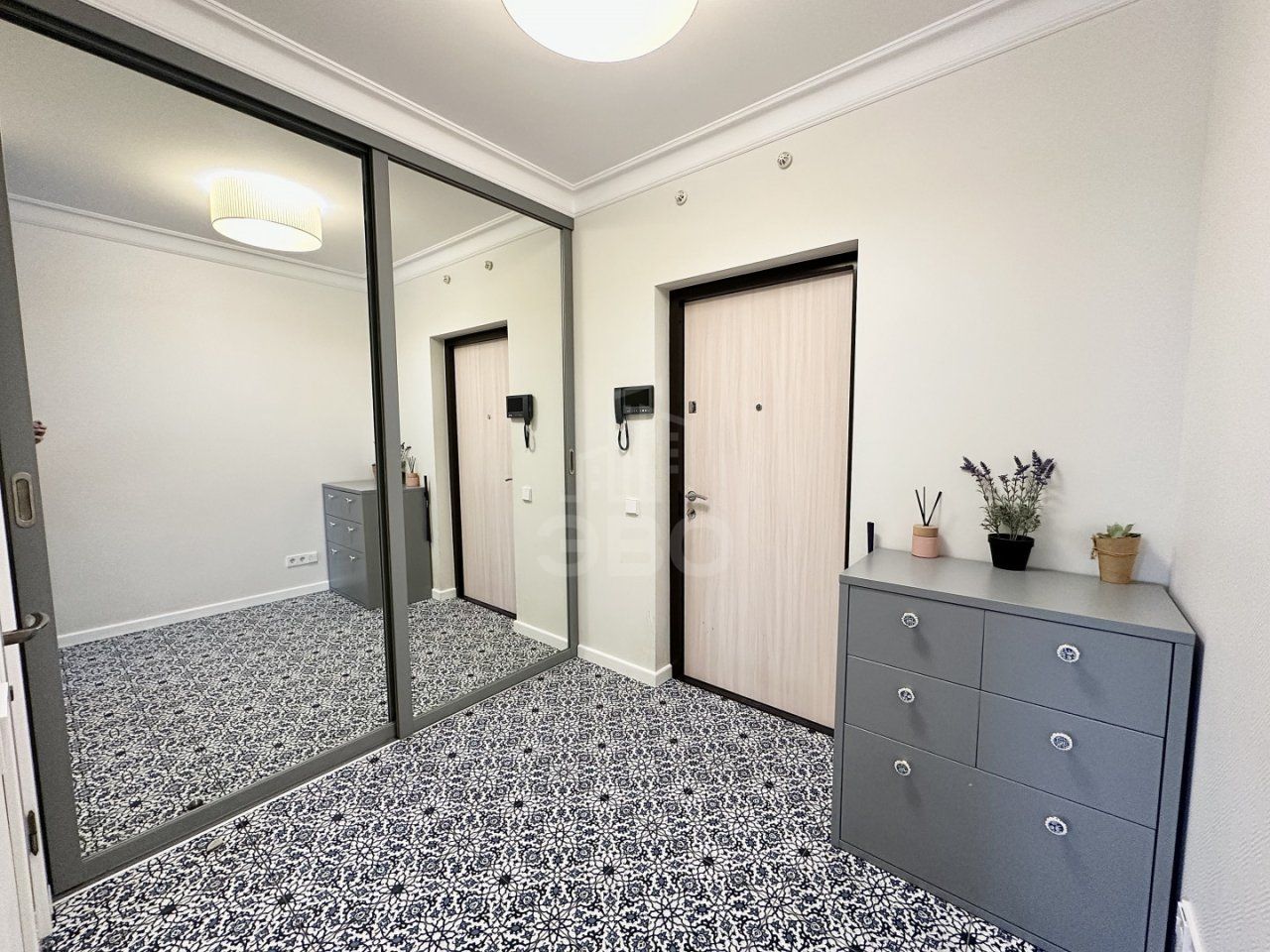 трехкомнатная квартира в Санкт-Петербург по адресу: Верности ул., 17