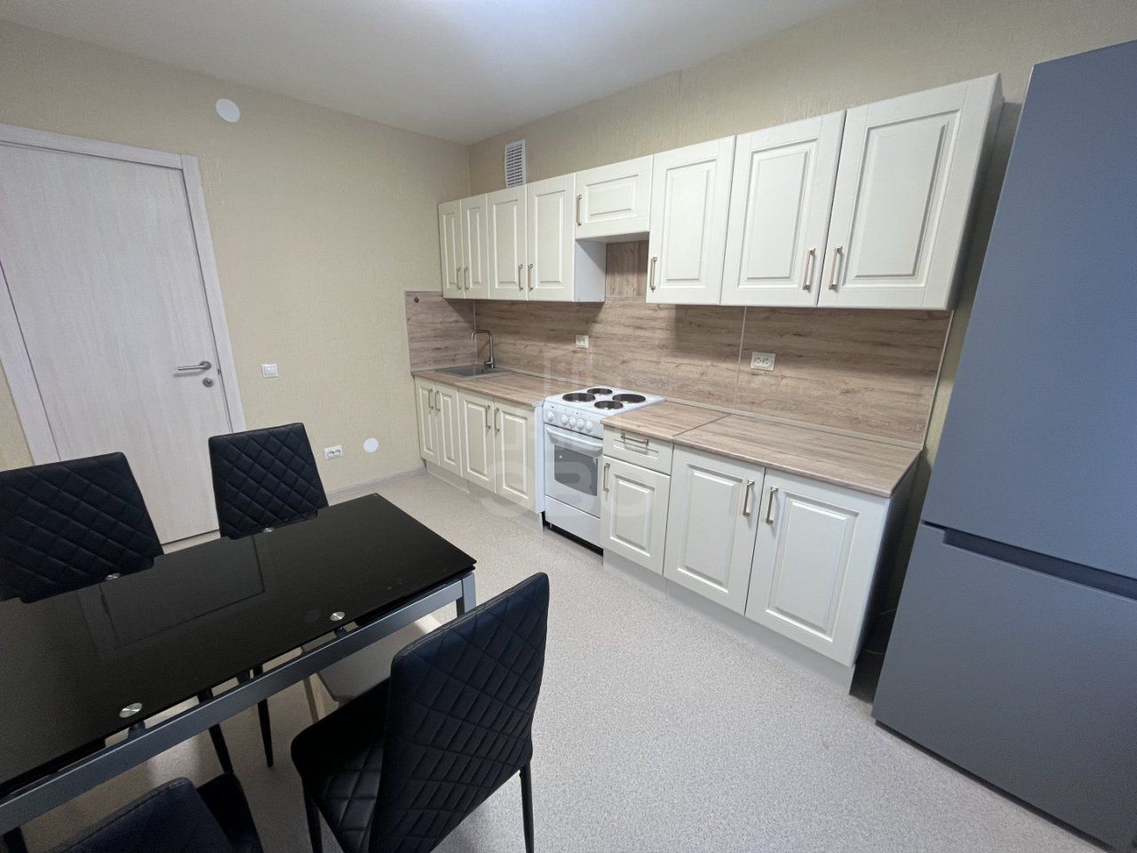 трехкомнатная квартира в Санкт-Петербург по адресу: Ленинский проспект, 68