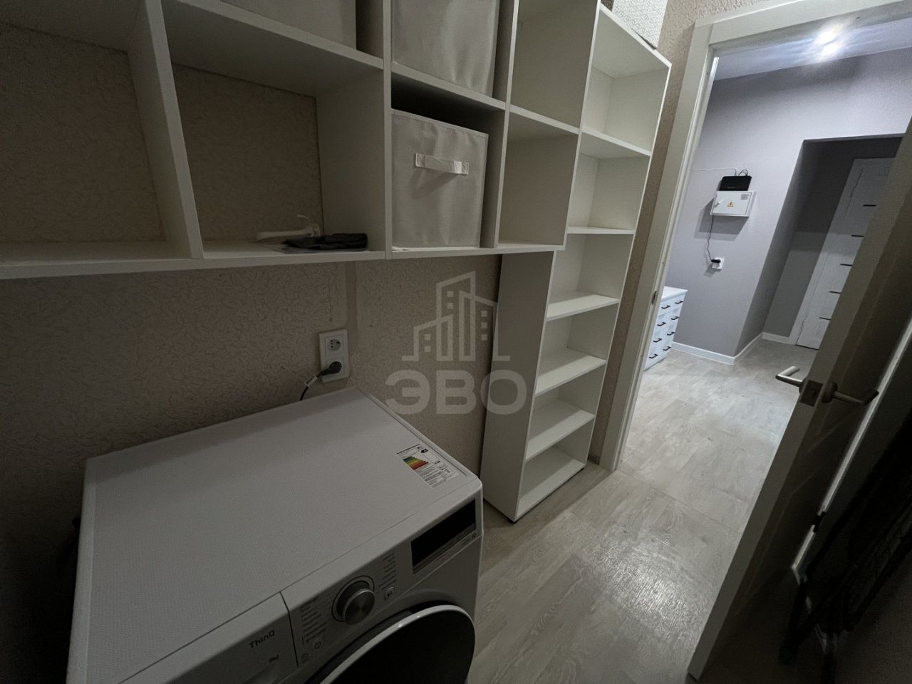 трехкомнатная квартира в Санкт-Петербург по адресу: Нижне-Каменская ул., 26