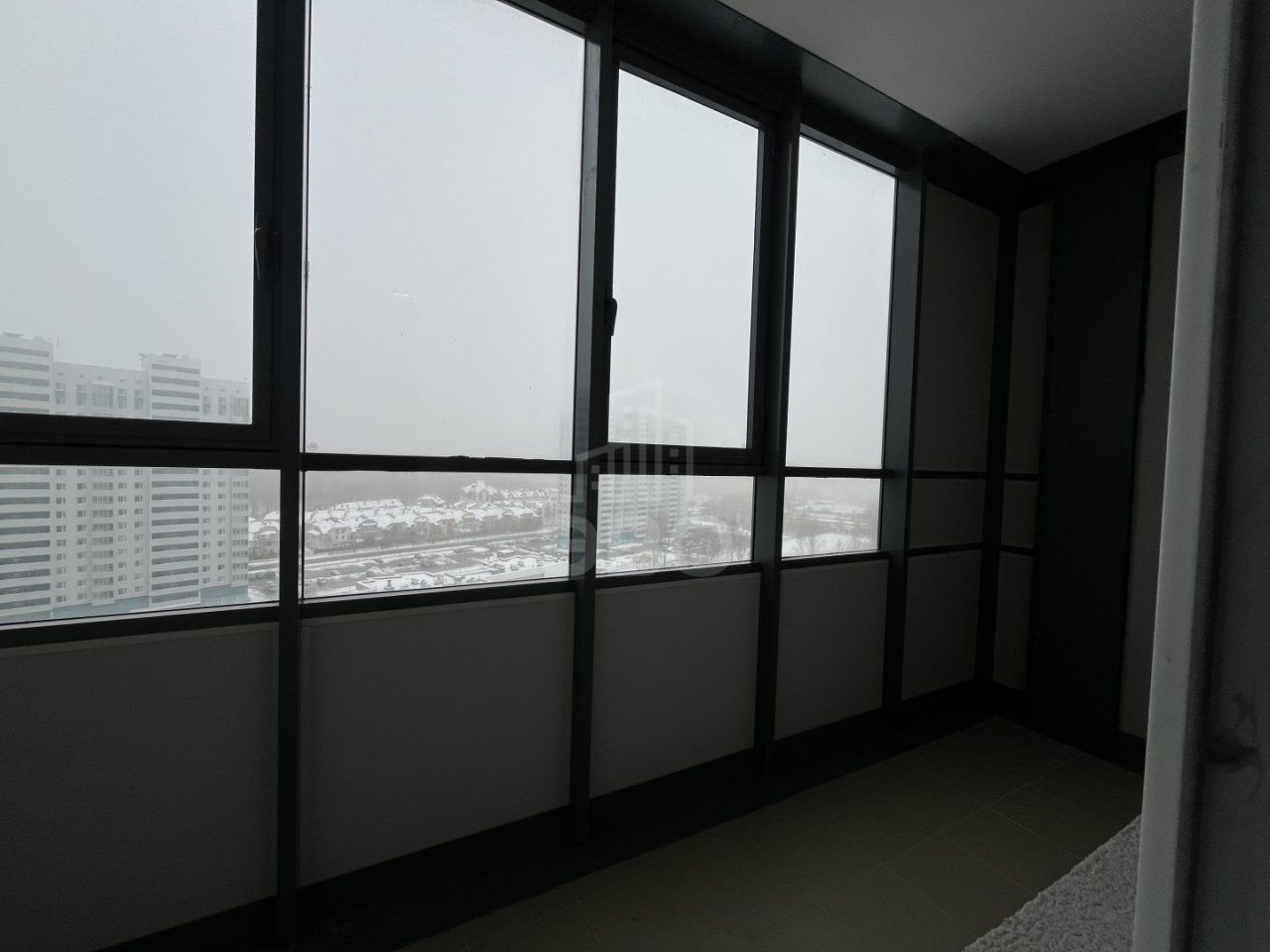 трехкомнатная квартира в Санкт-Петербург по адресу: Нижне-Каменская ул., 26