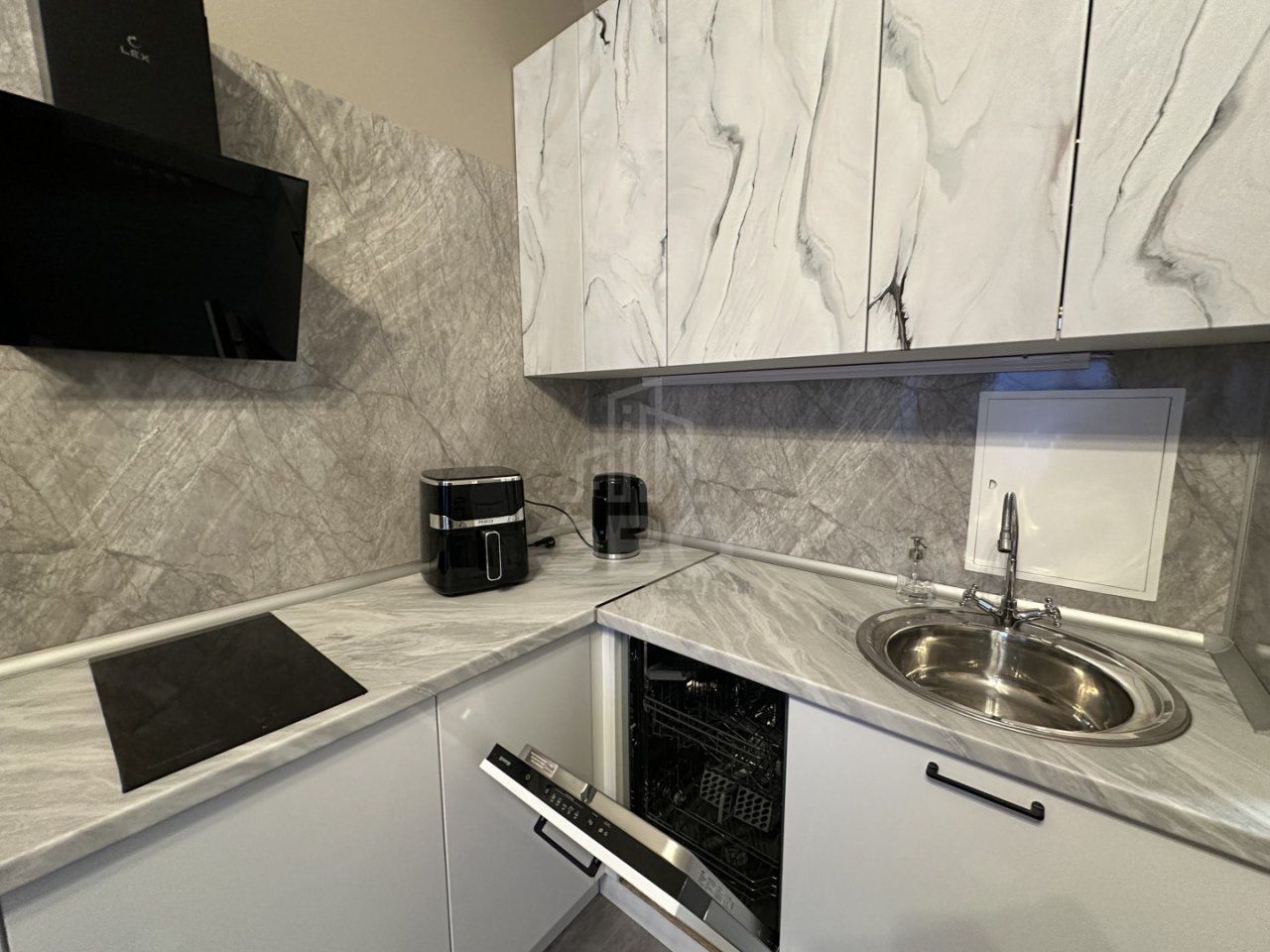 однокомнатная квартира в Санкт-Петербург по адресу: Колпинское ш., 123