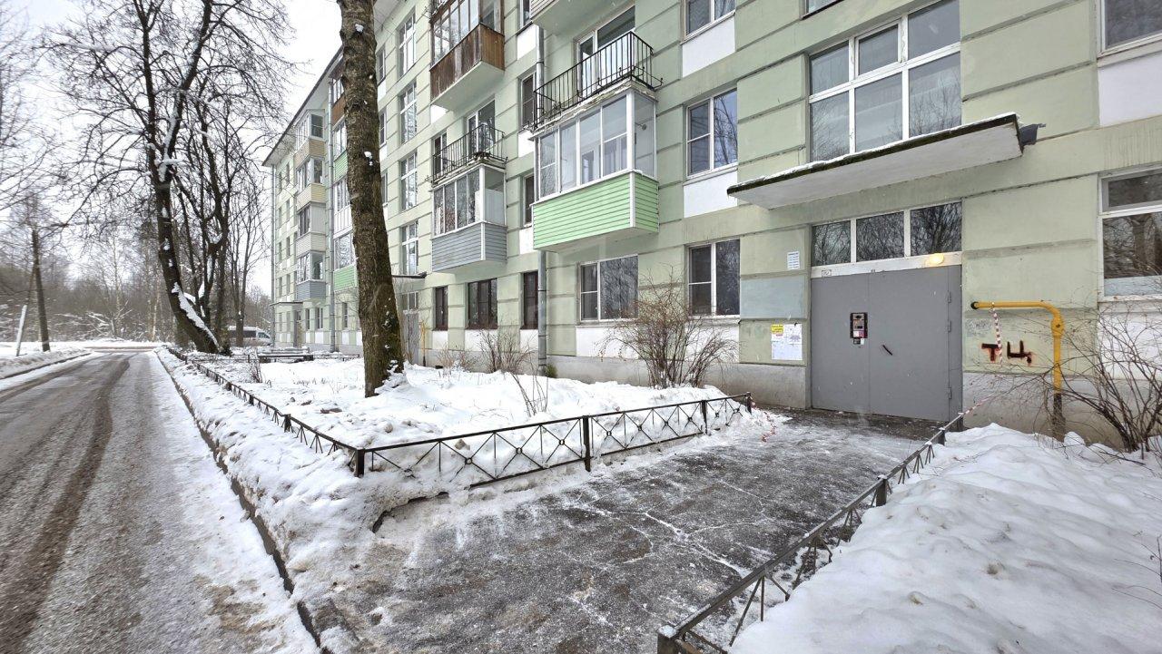 однокомнатная квартира в Санкт-Петербурге по адресу: Плановая ул., 24