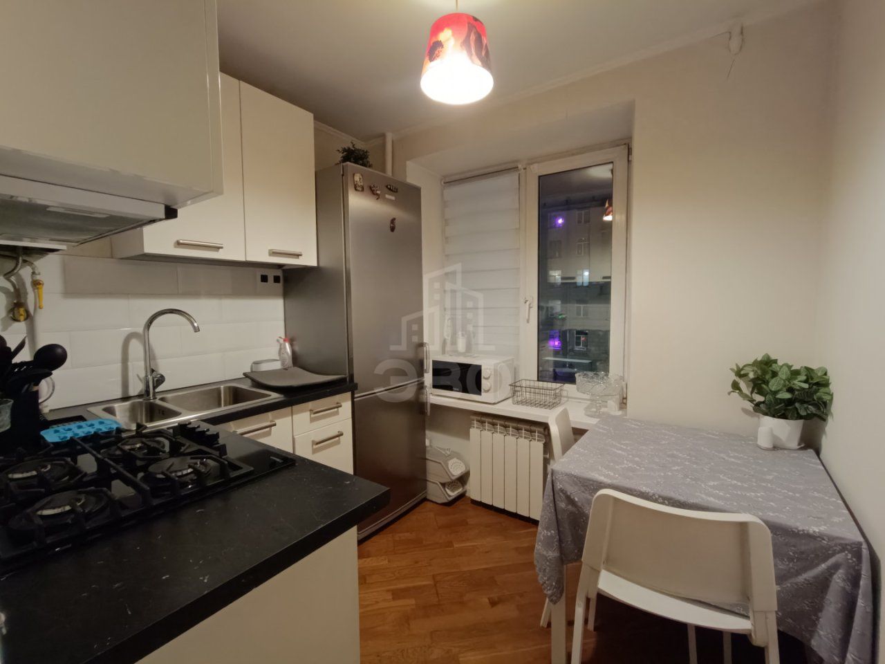 двухкомнатная квартира в Санкт-Петербурге по адресу: Революции ш., 16