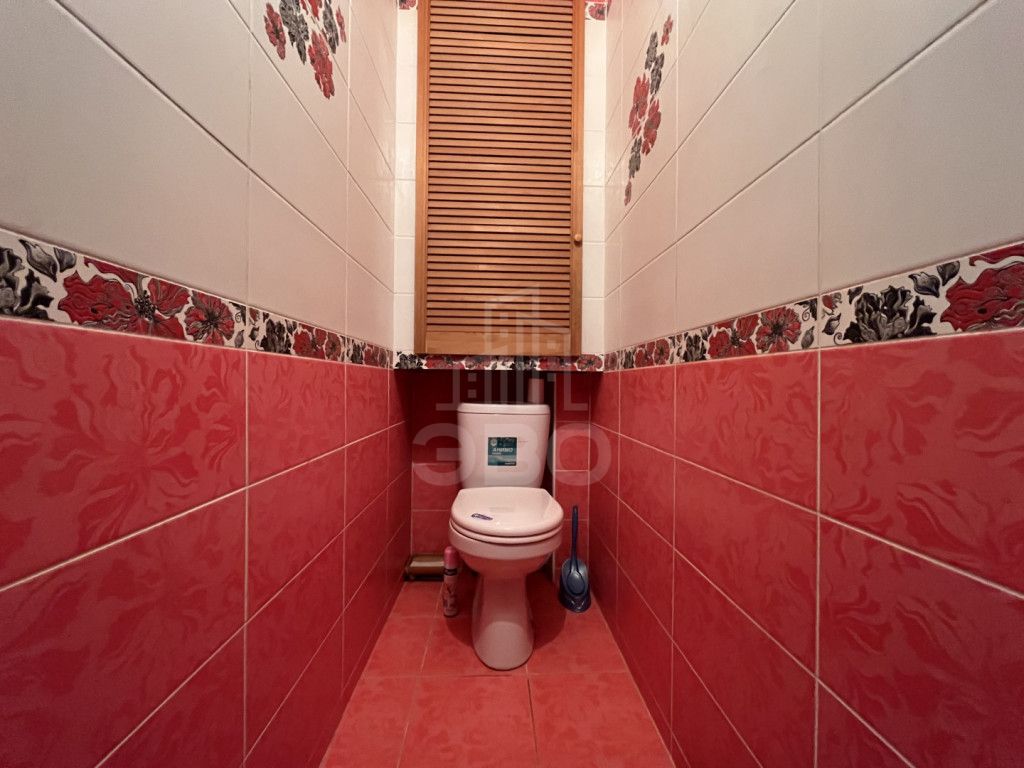 трехкомнатная квартира в Санкт-Петербурге по адресу: Парголовская ул., 12, литера б